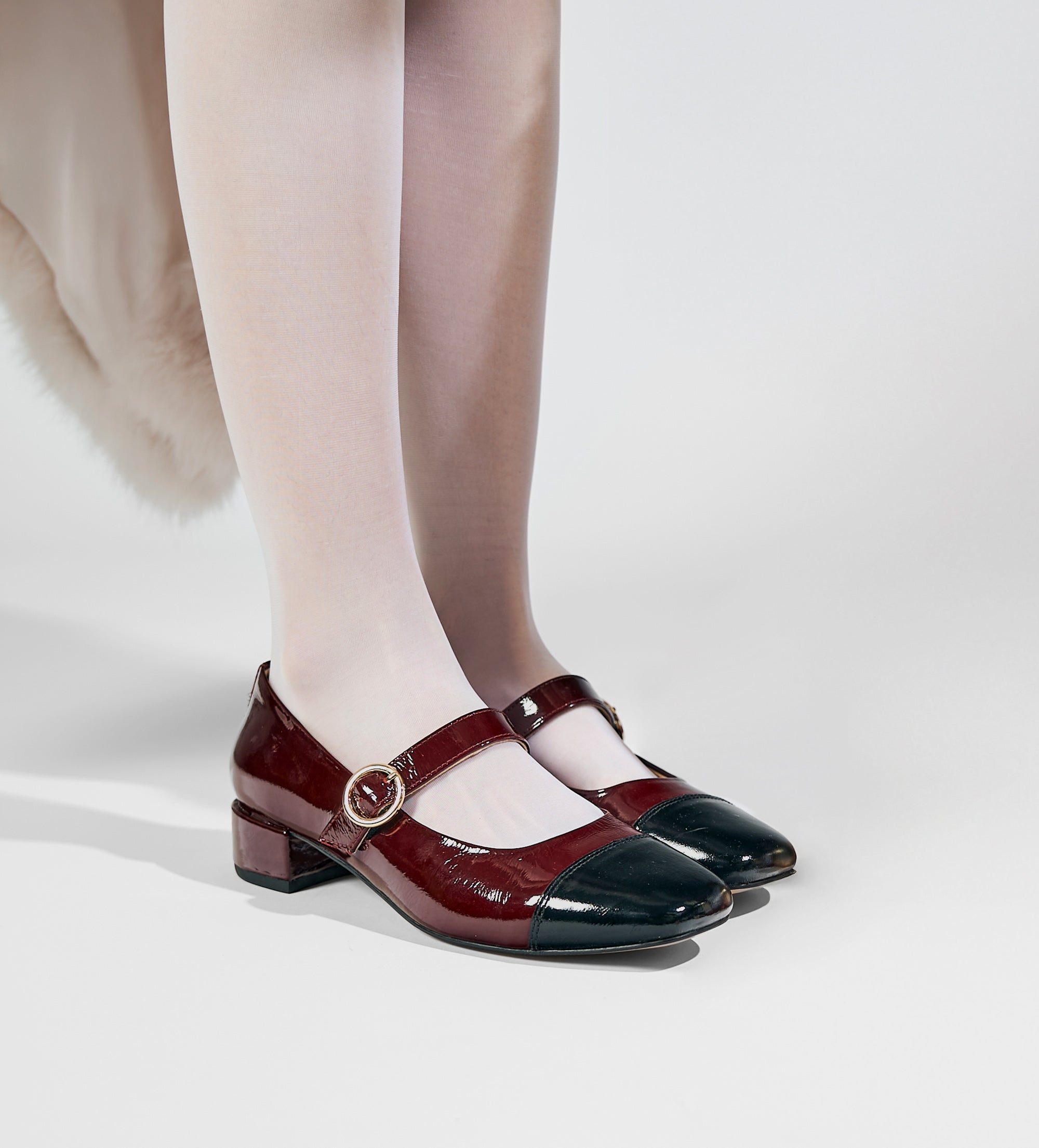 ZAPATO MARY JANE PIEL CHAROL VINO