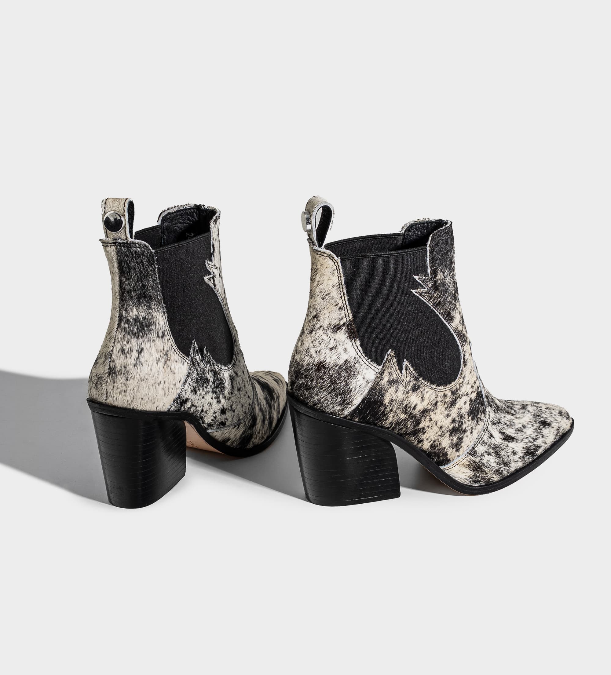 BOTÍN CHELSEA WESTERN PIEL PELO BLANCO