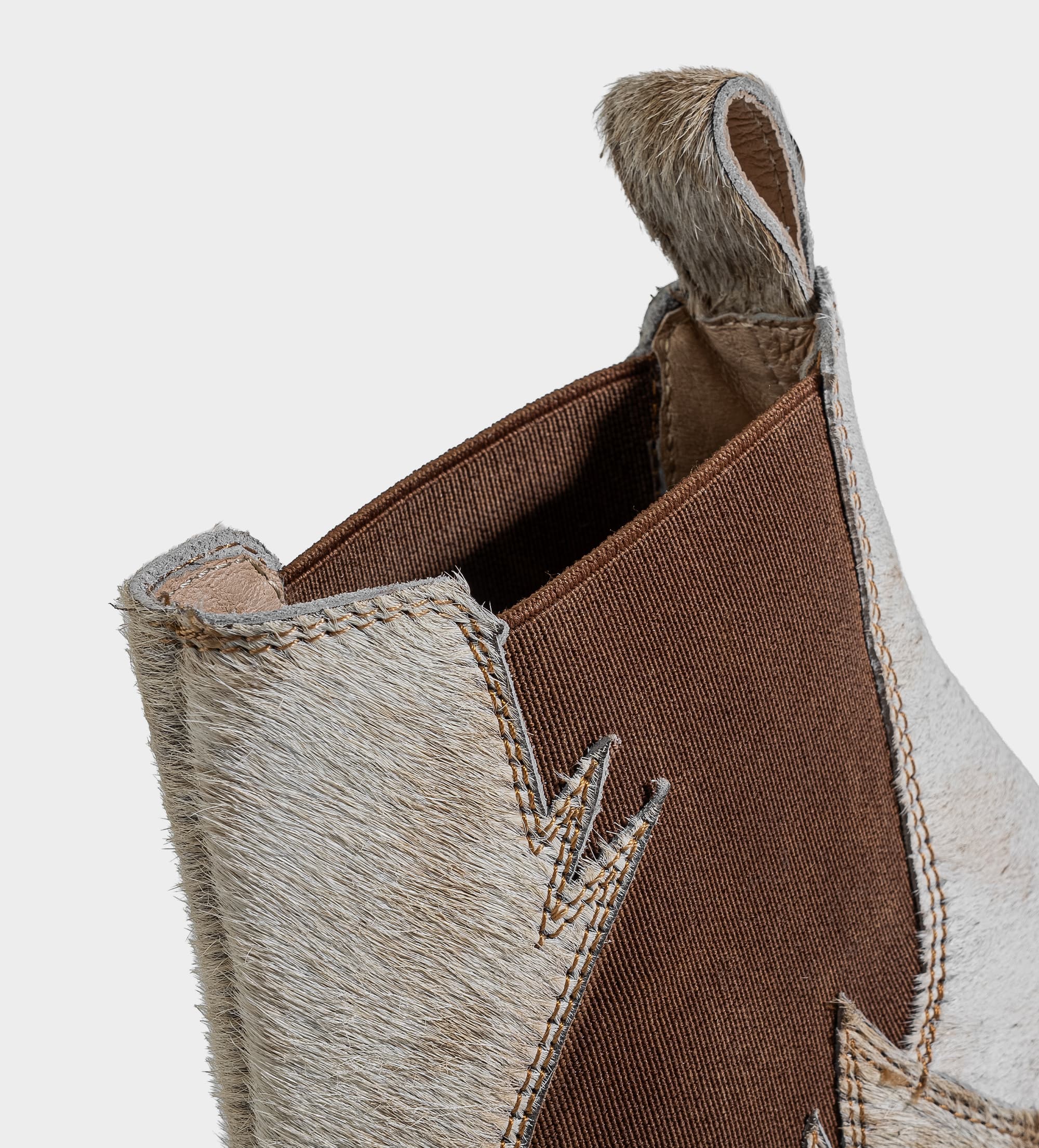 BOTÍN CHELSEA WESTERN PIEL PELO CAFÉ