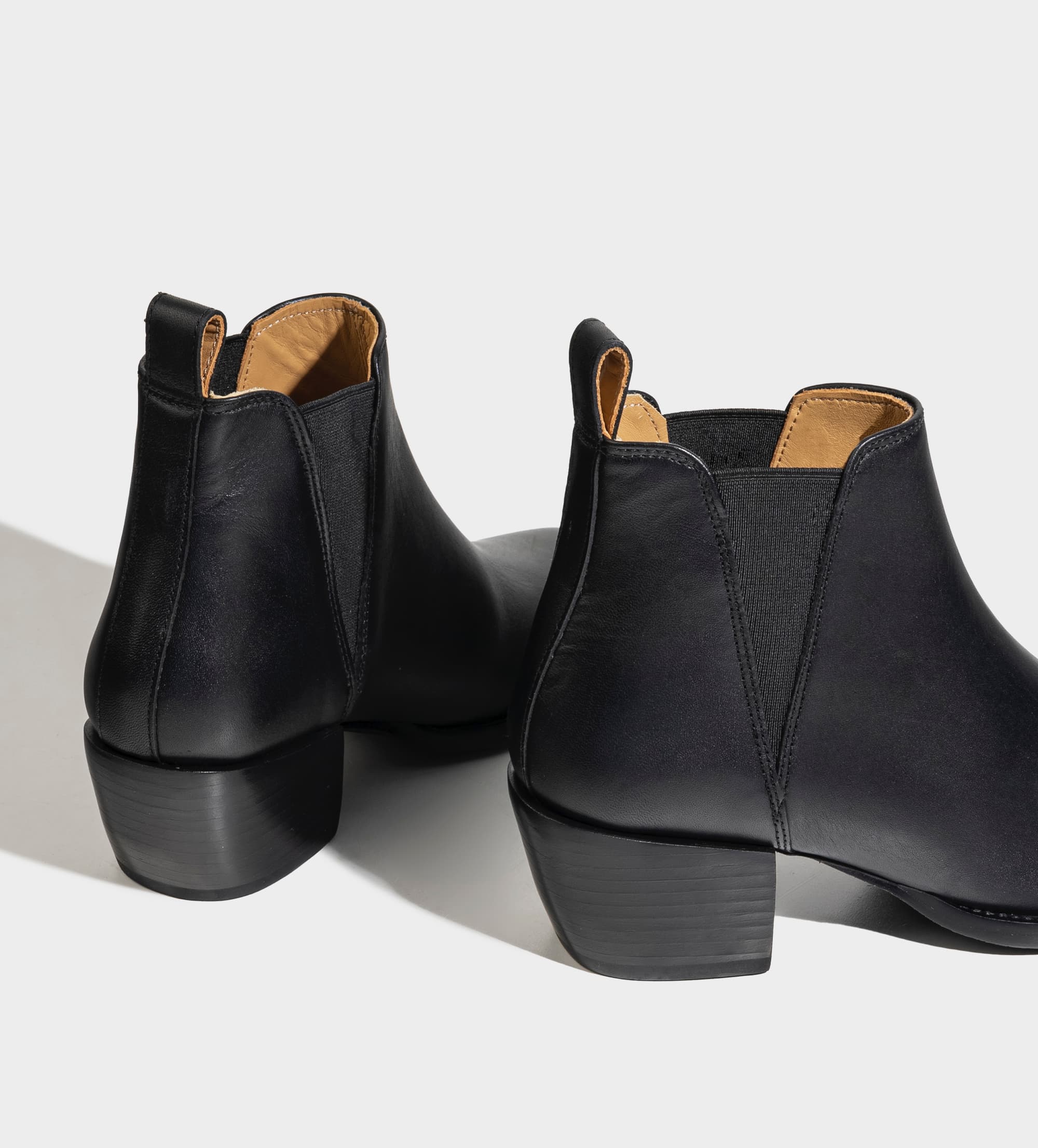BOTÍN CHELSEA WESTERN PIEL NEGRO
