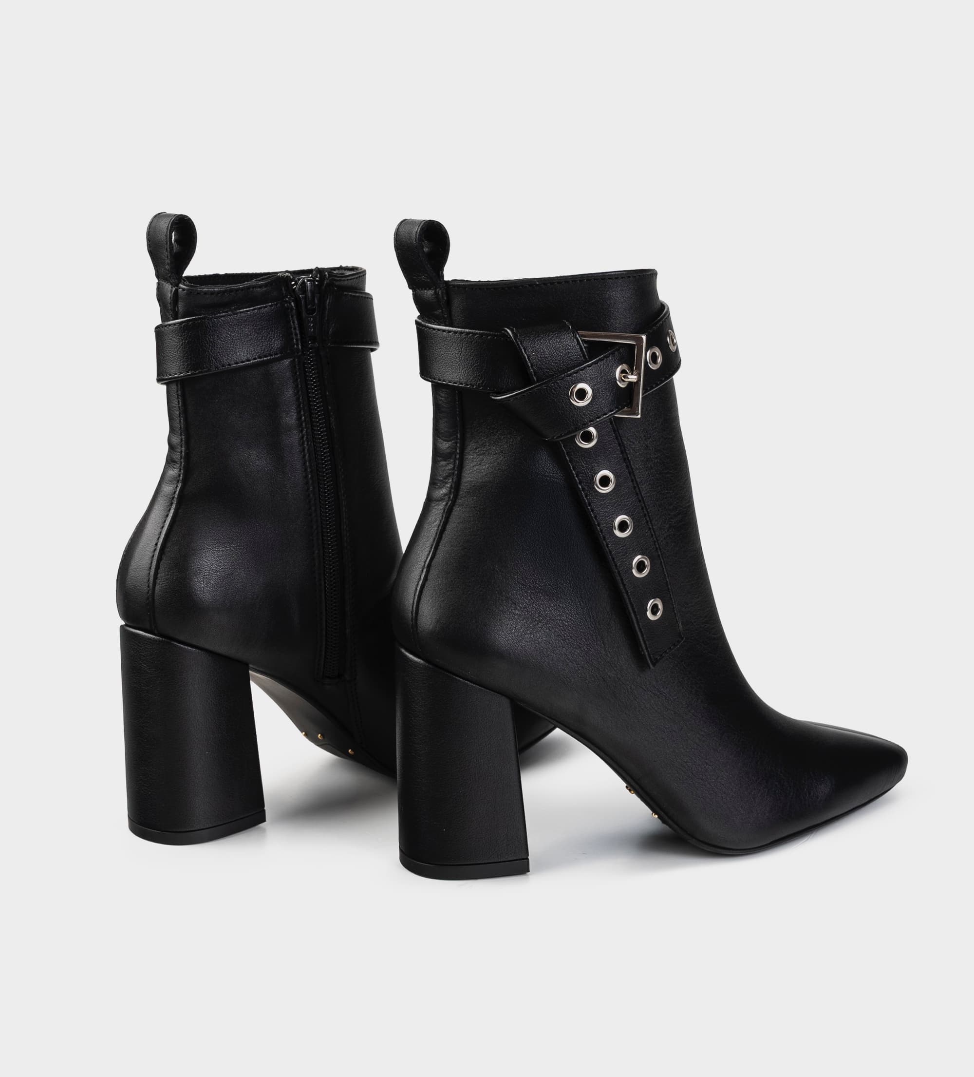 BOTA PIEL NEGRO CINTURÓN HEBILLA