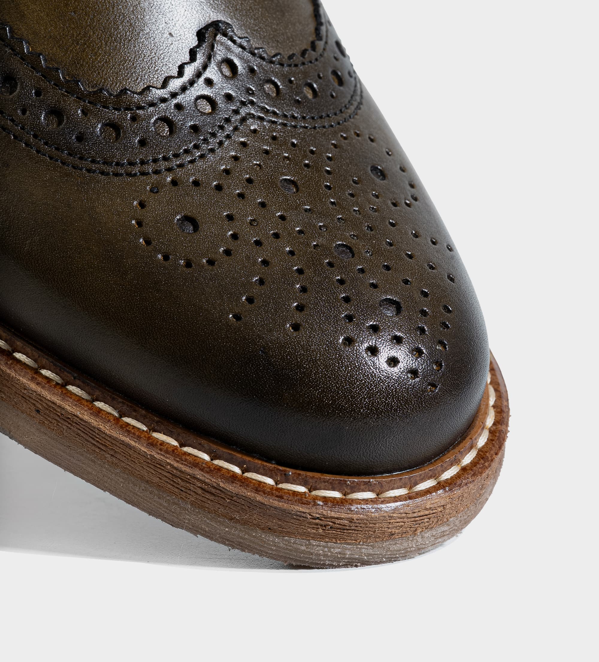 DERBY CASUAL WINGTIP PIEL VERDE