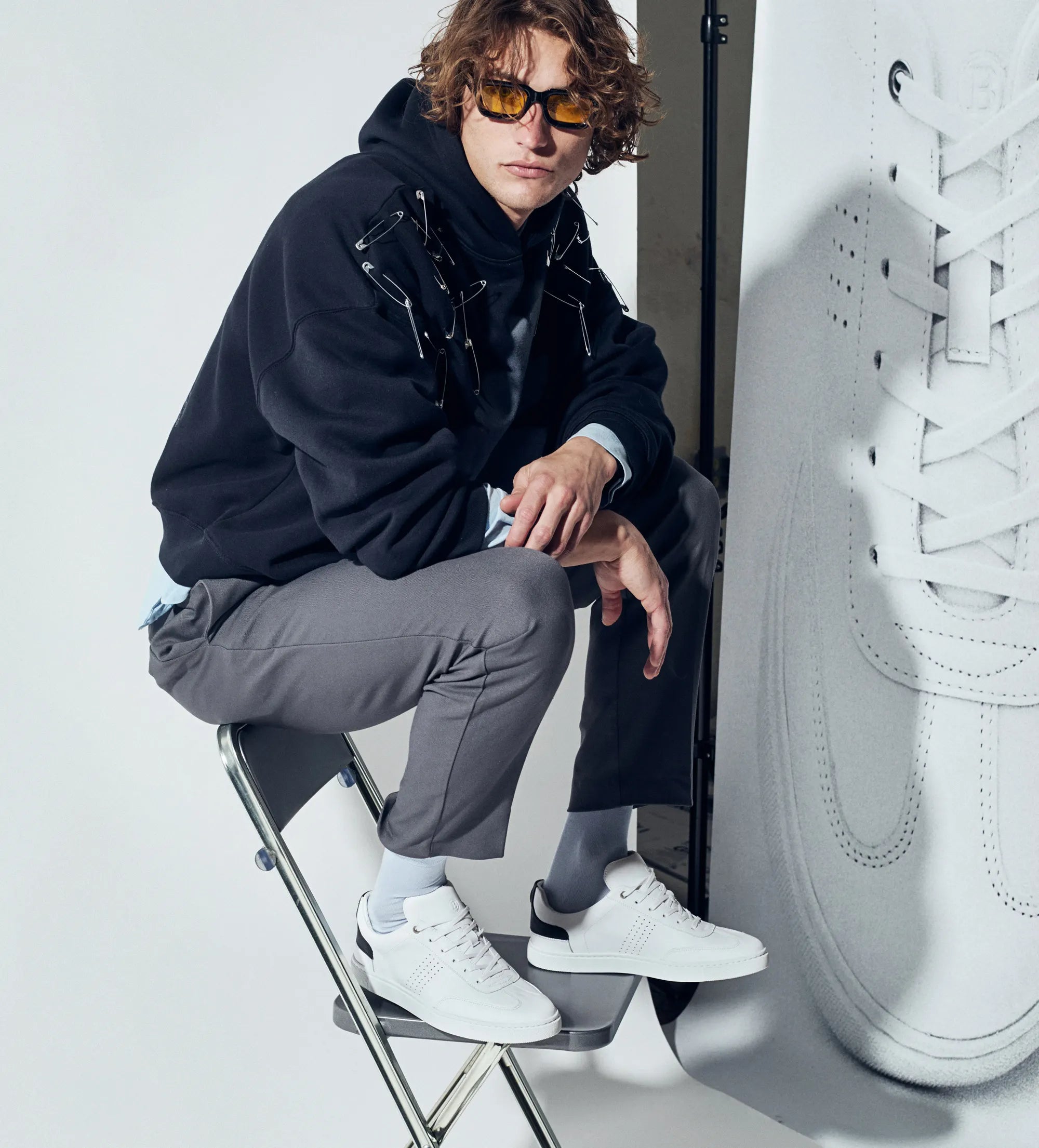 SNEAKER CASUAL PERFORADO PIEL NEGRO