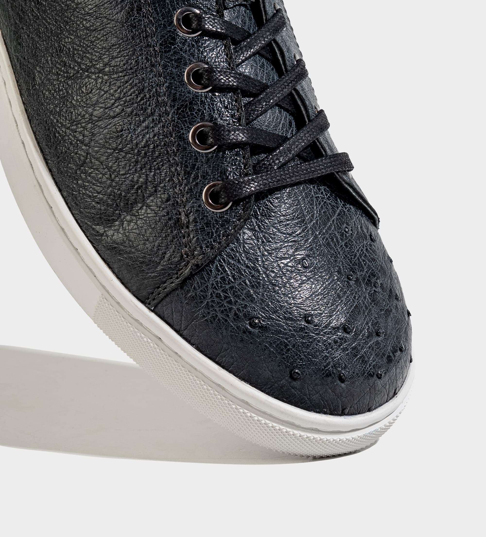 SNEAKER PREMIUM PIEL AVESTRUZ NEGRO GRISÁCEO