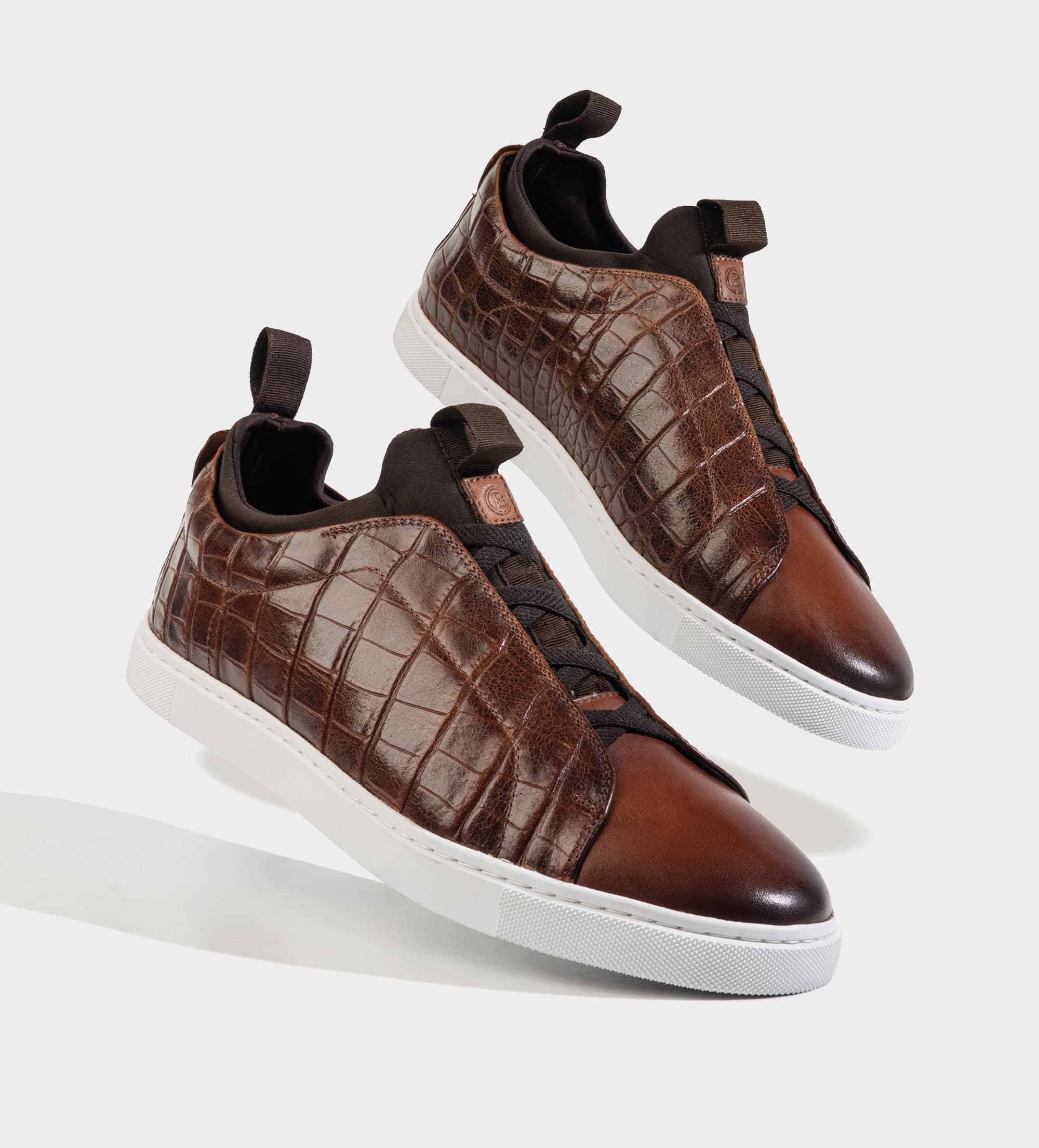 SNEAKER SLIP ON PIEL CROCO CAFÉ