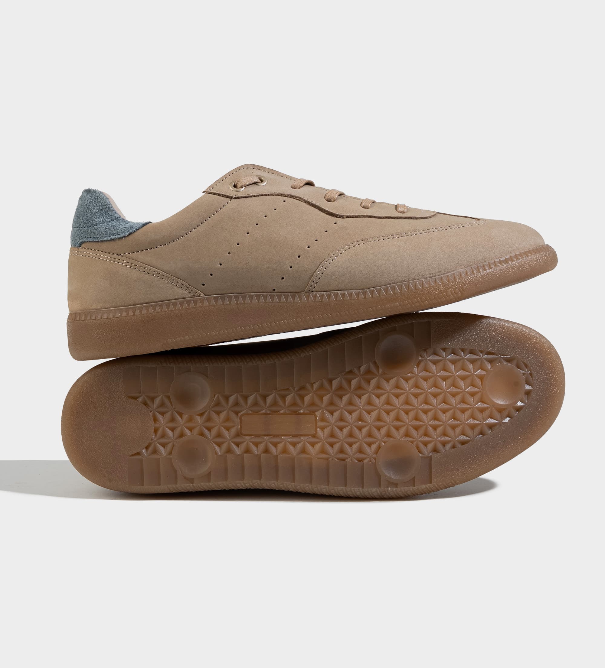 SNEAKER PIEL NOBUCK CAFÉ