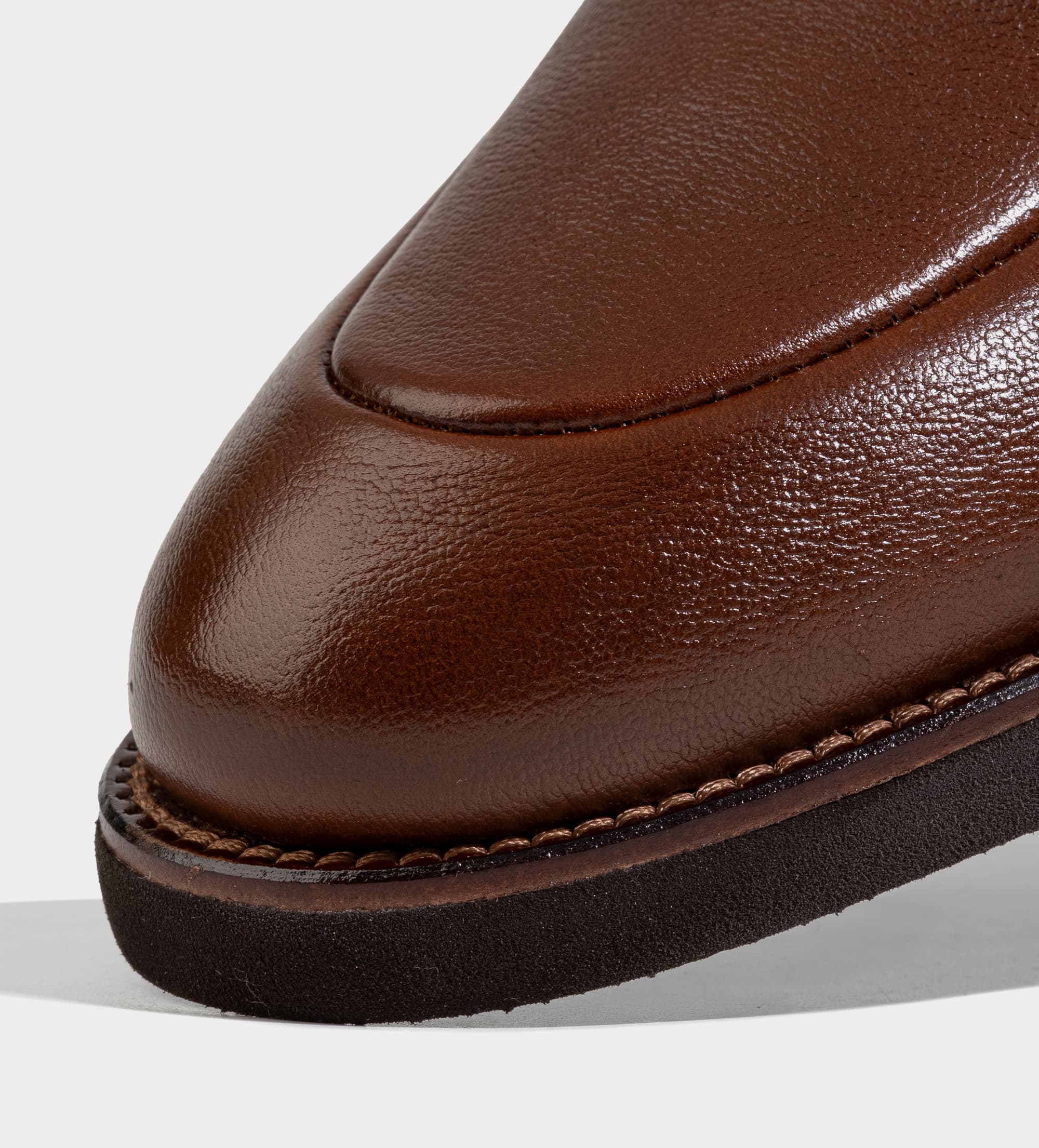 MOCASÍN VESTIR SUELA ULTRALIGERA PIEL CAFÉ