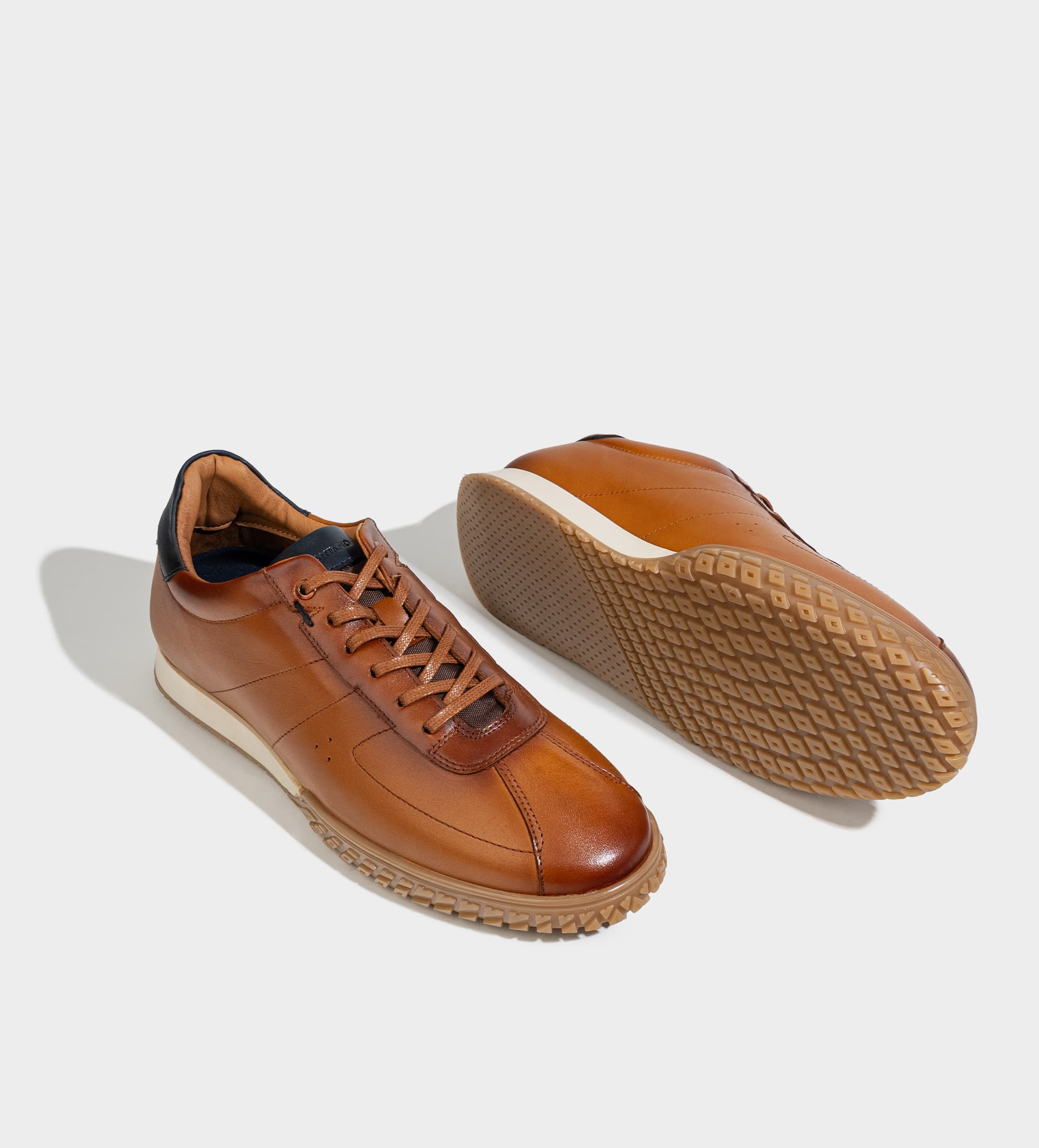 SNEAKER CASUAL CONFORT PIEL MIEL