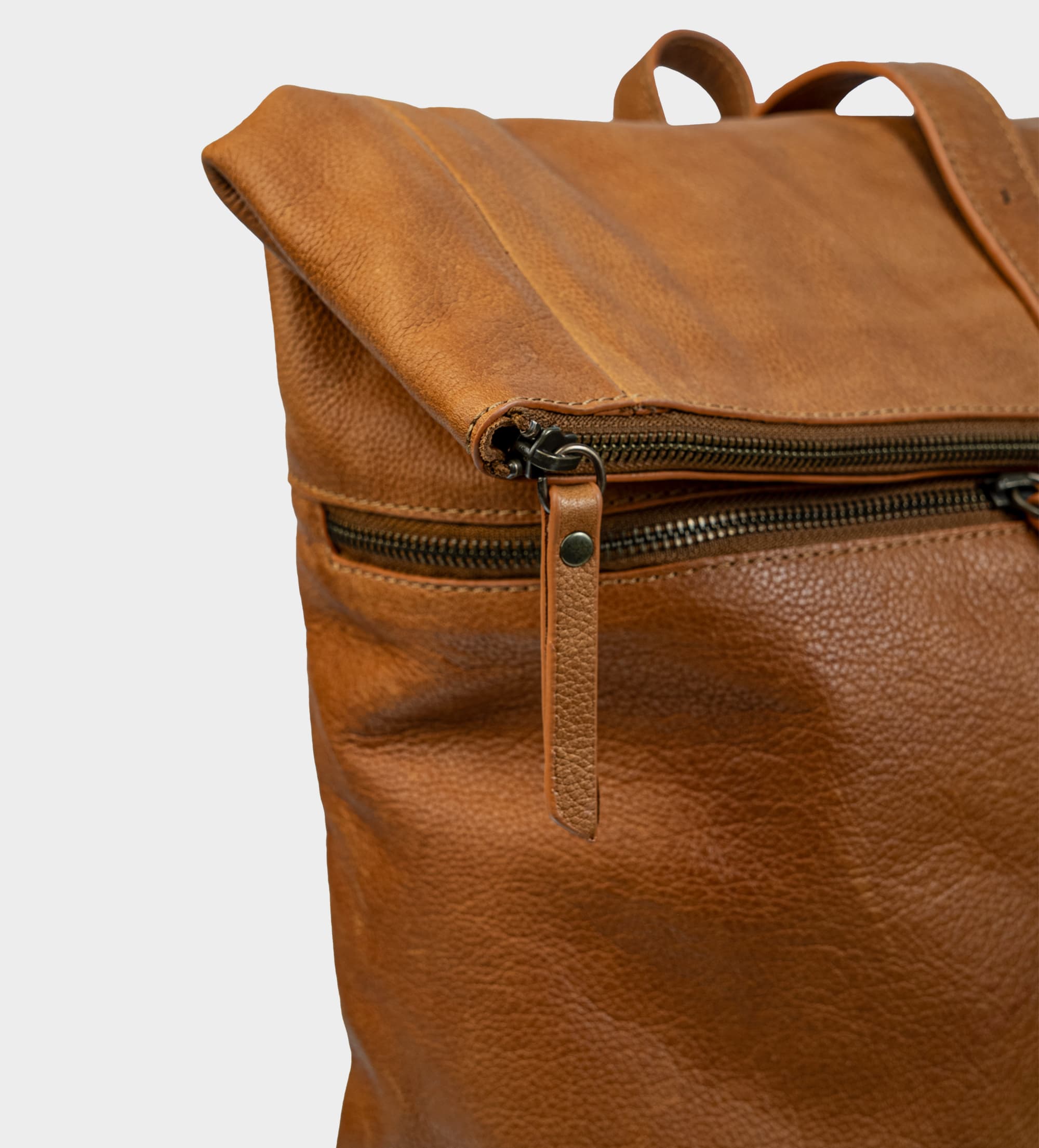 BACKPACK HERRAJE PIEL CAFÉ