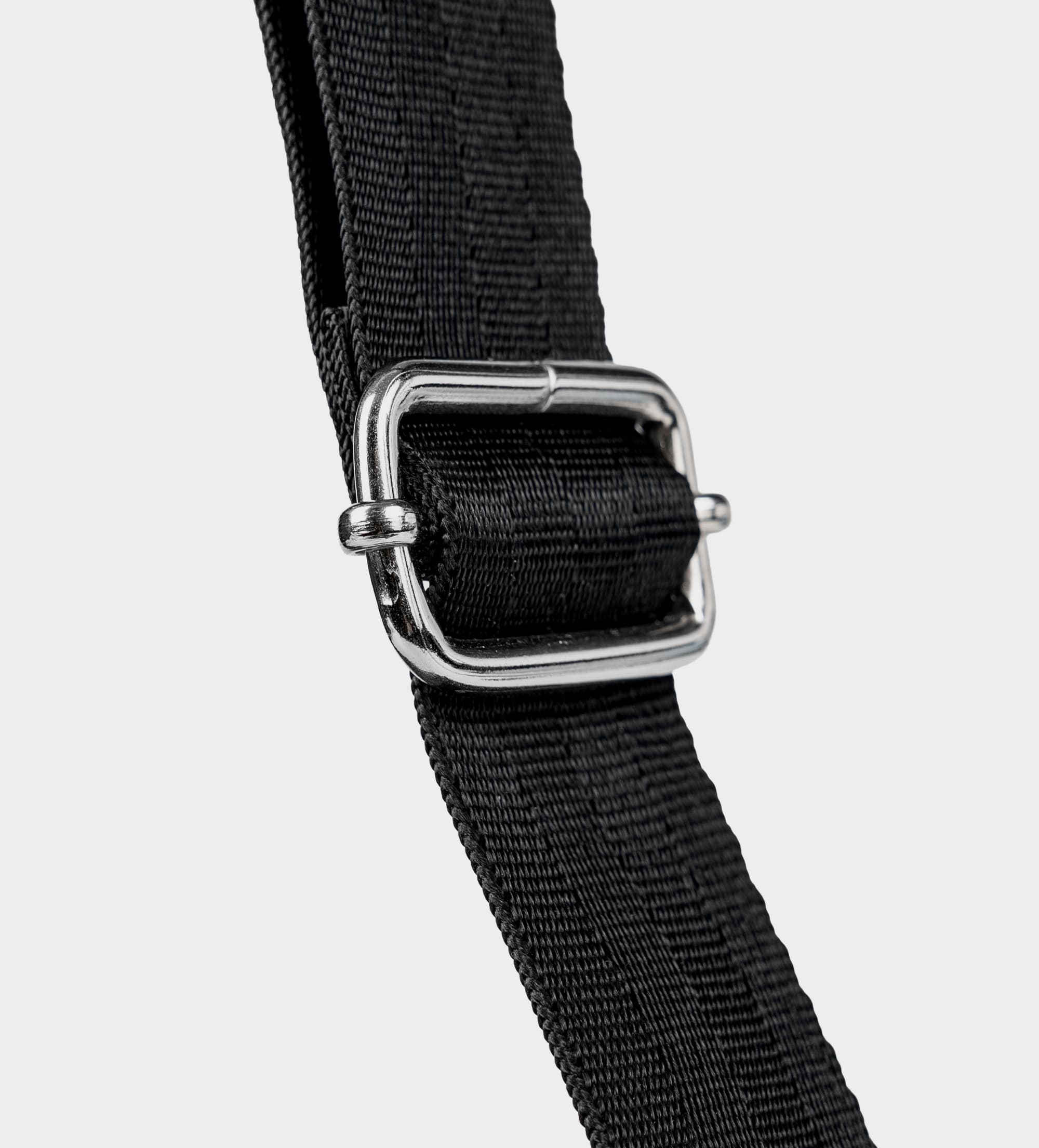 BOLSO CROSSBODY PIEL NEGRO BROCHE