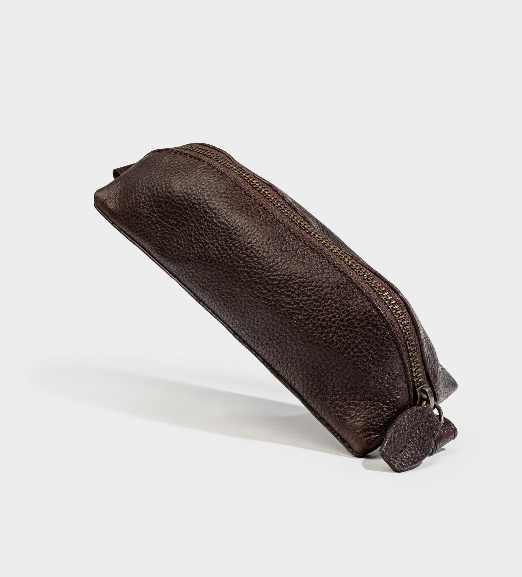 ESTUCHE ORGANIZADOR PARA LÁPICES PIEL CAFÉ OSCURO