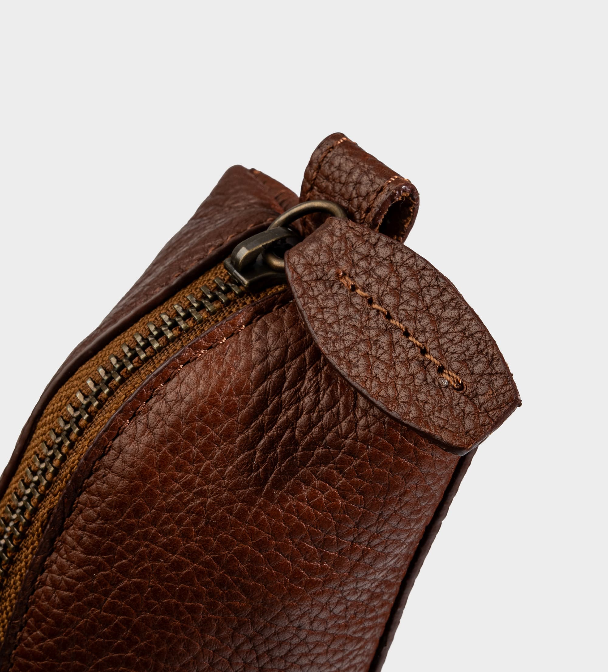 ESTUCHE ORGANIZADOR PARA LÁPICES PIEL CAFÉ