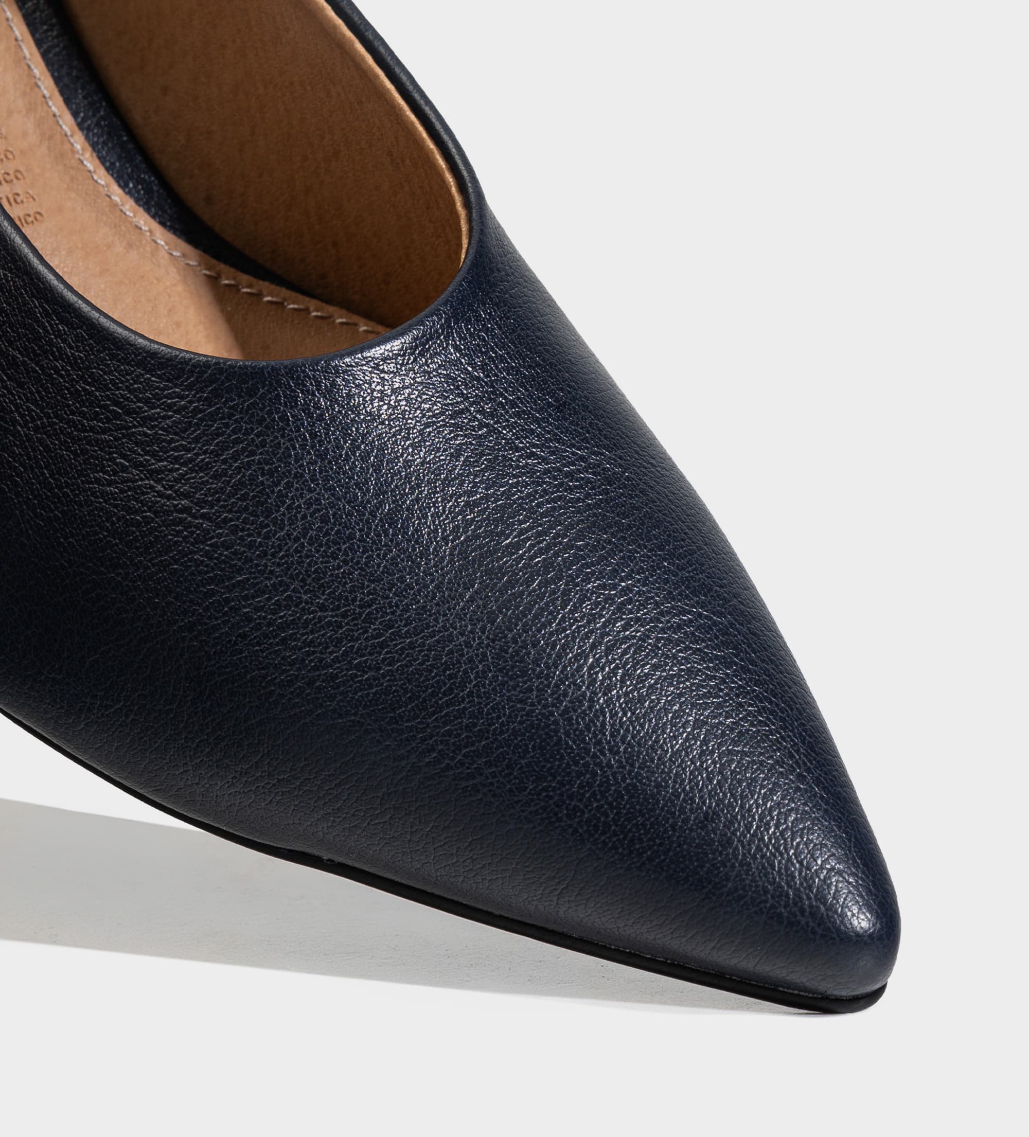ZAPATILLA TACÓN KITTEN PUNTA FINA AZUL