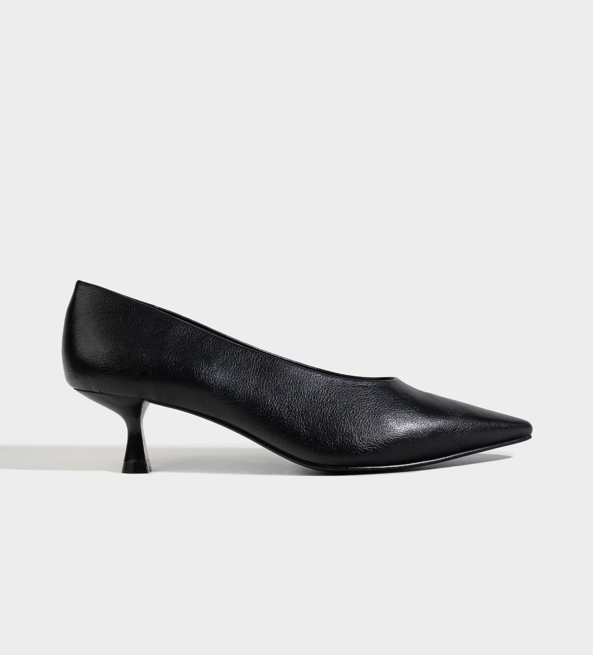 ZAPATILLA TACÓN KITTEN PUNTA FINA NEGRO