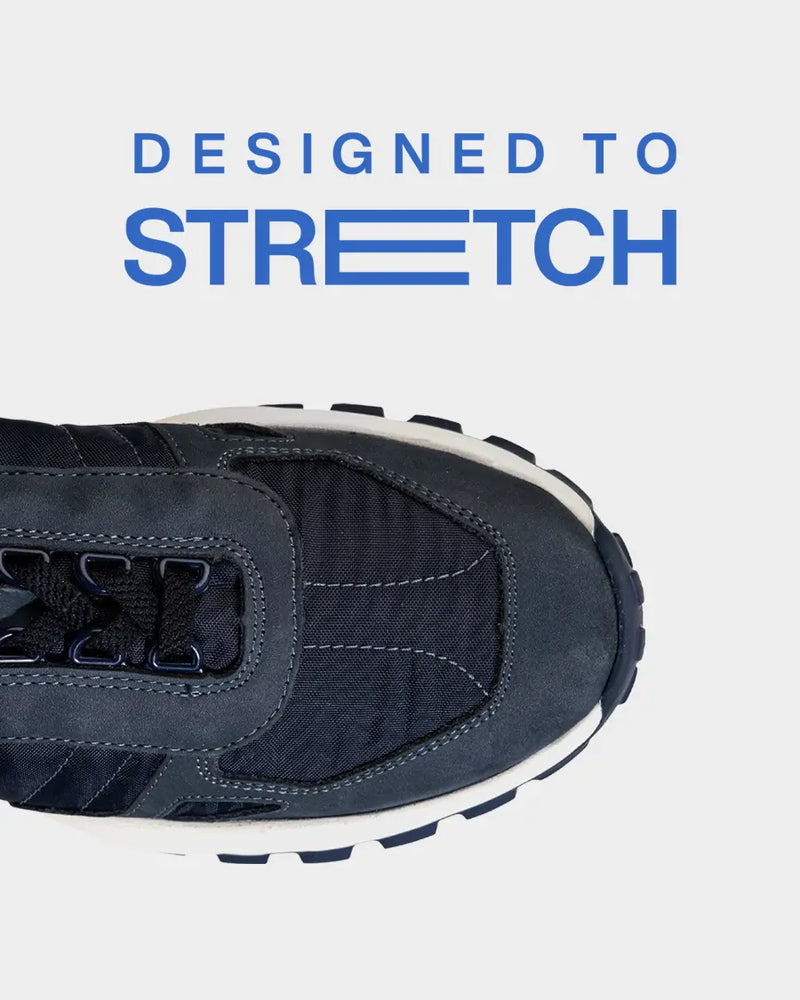 Agujetas elásticas fijas, un sistema innovador que elimina la necesidad de atar y desatar cordones.