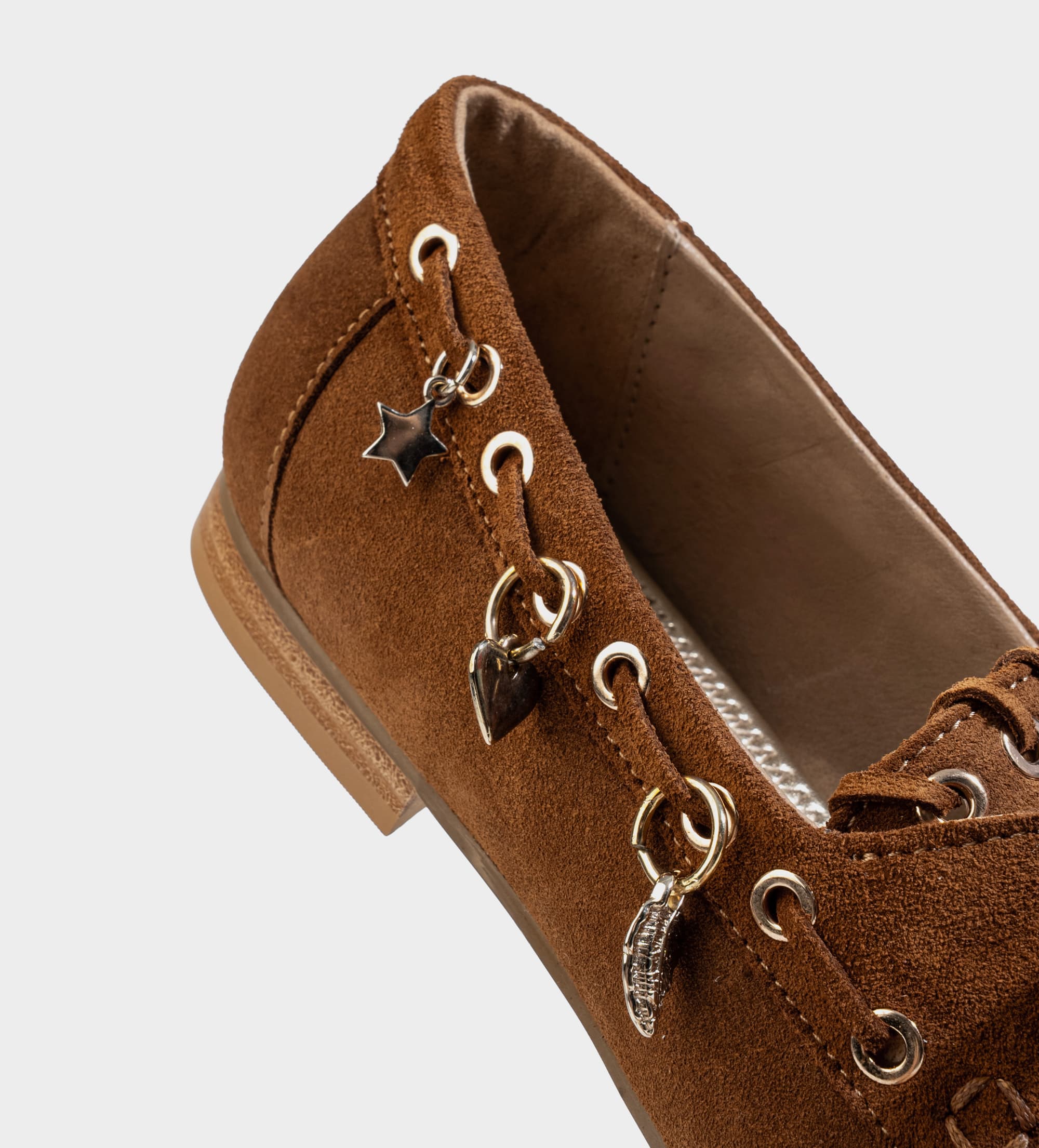 MOCASIN CASUAL GAMUZA CHARMS CAFÉ
