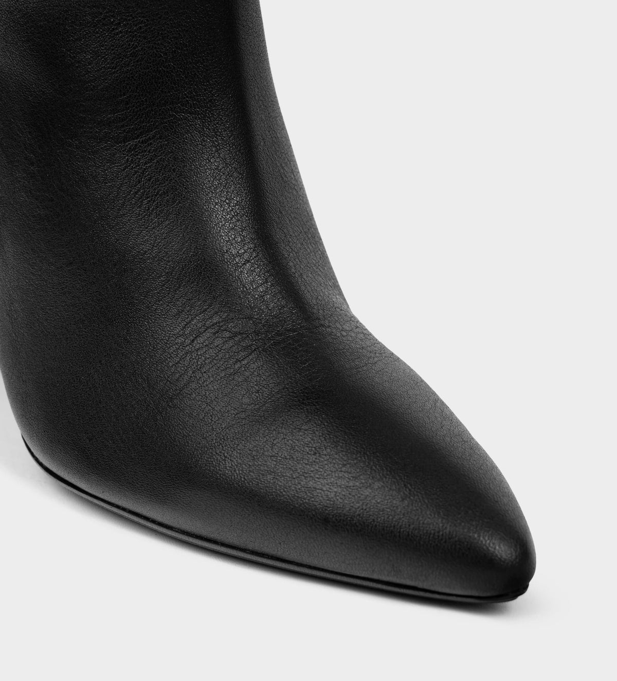 BOTA TACÓN DOBLE VISTA PELUCHE PIEL NEGRO