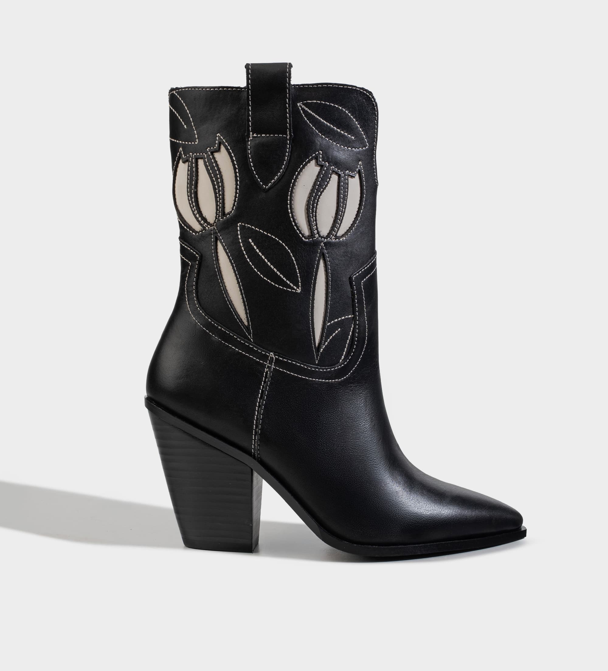 BOTA WESTERN PIEL NEGRA CON FLORES