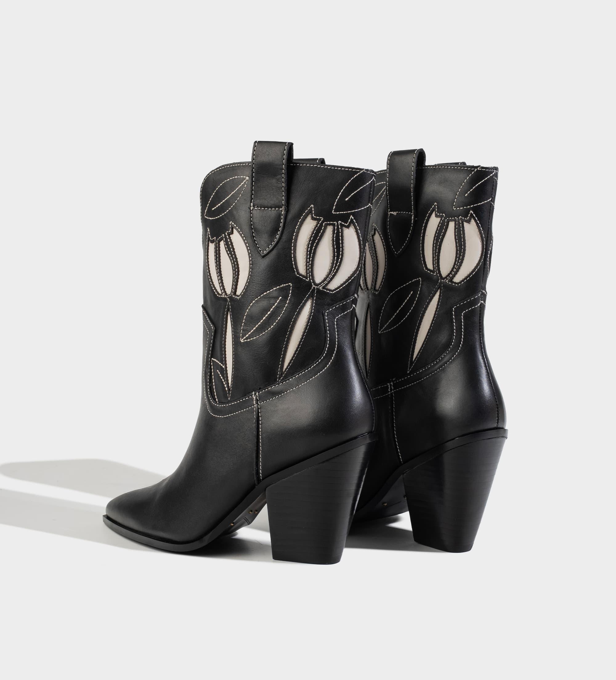 BOTA WESTERN PIEL NEGRA CON FLORES