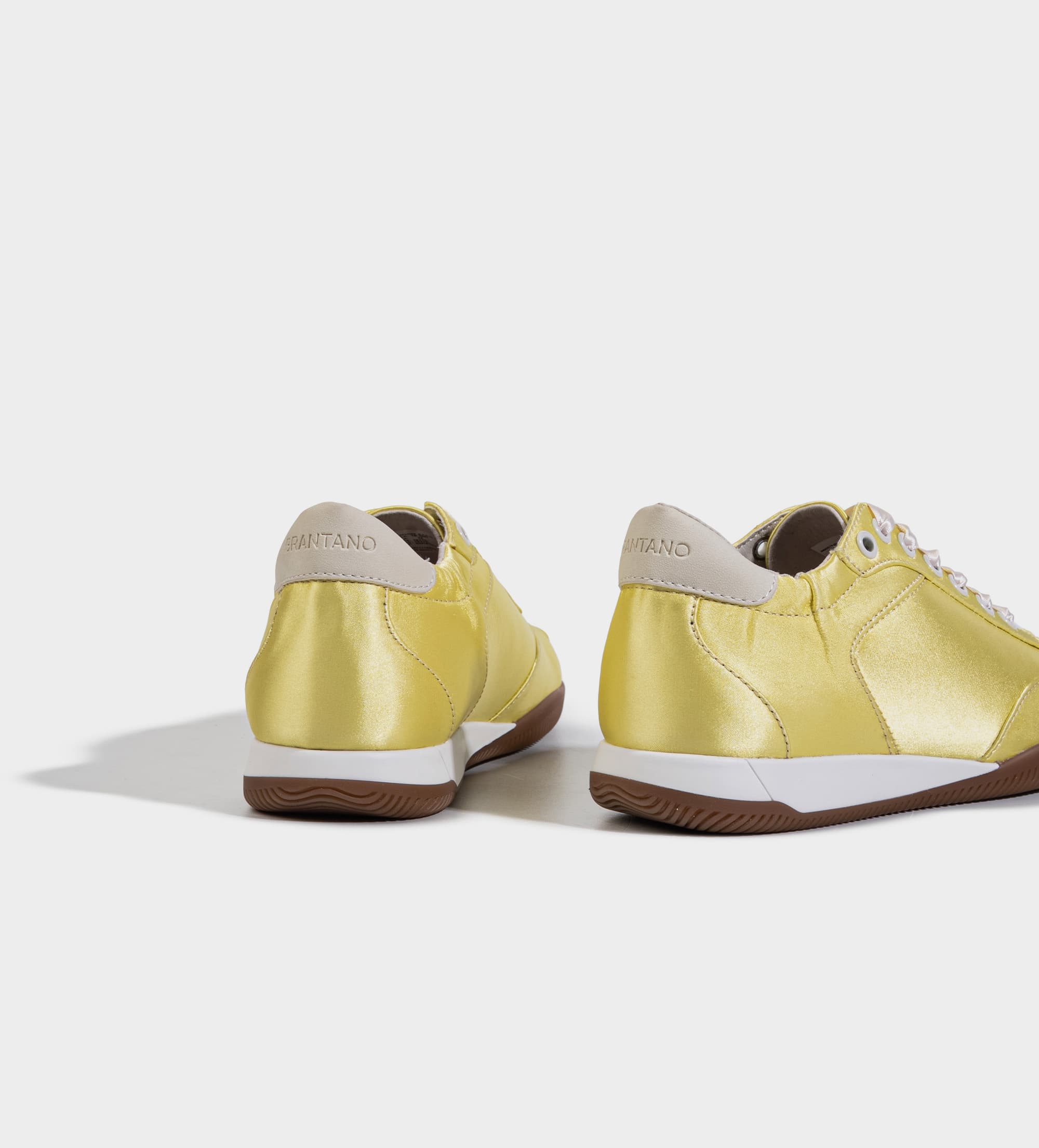SNEAKER CASUAL TEXTIL SATINADO AMARILLO