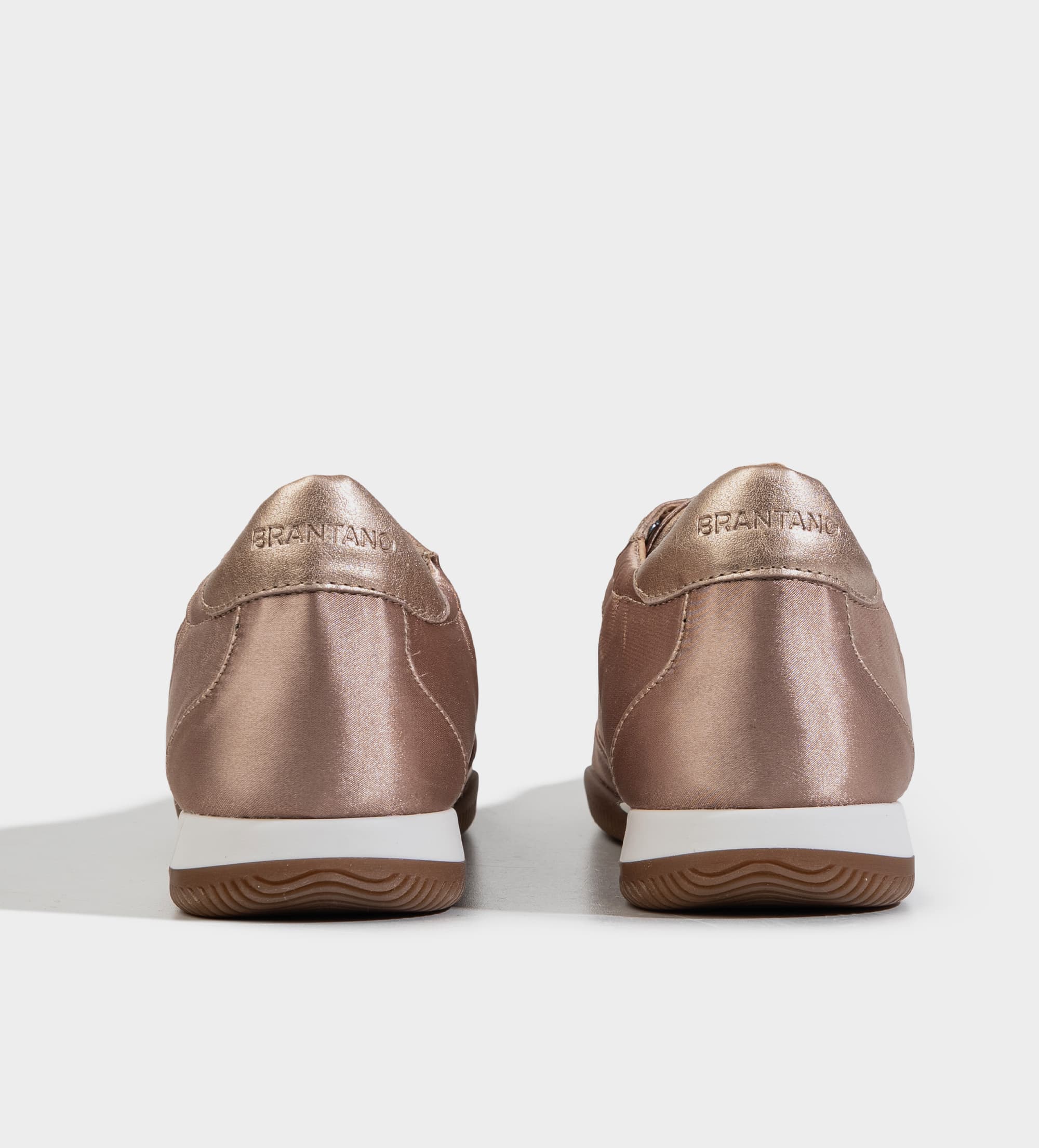 SNEAKER CASUAL TEXTIL SATINADO NUDE