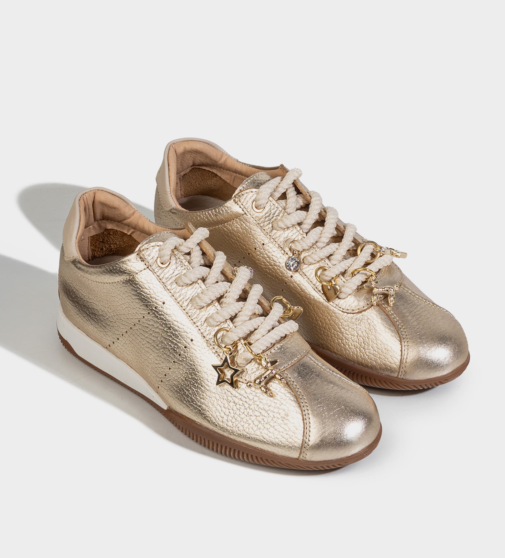 SNEAKER CASUAL PIEL ORO