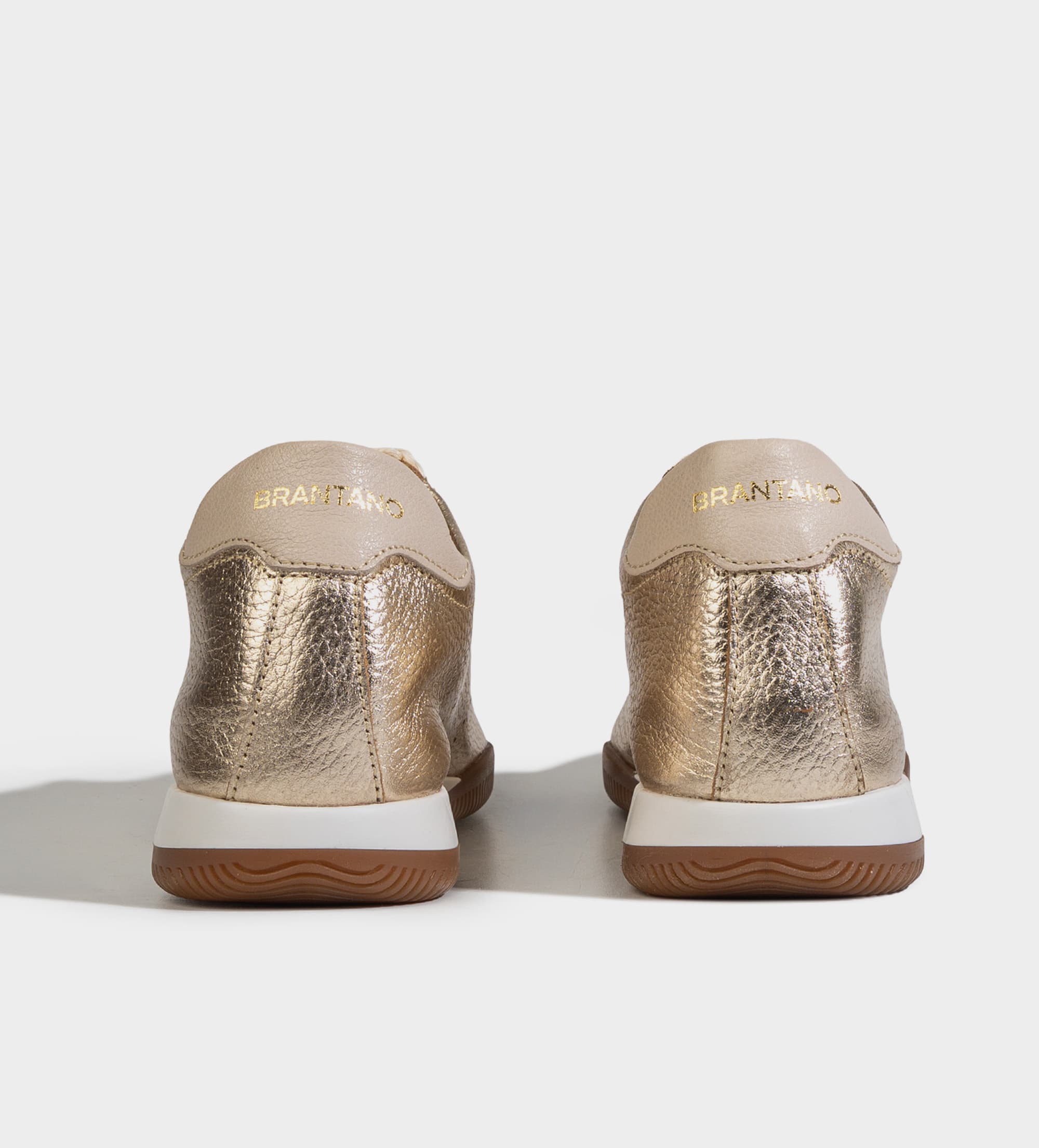 SNEAKER CASUAL PIEL ORO