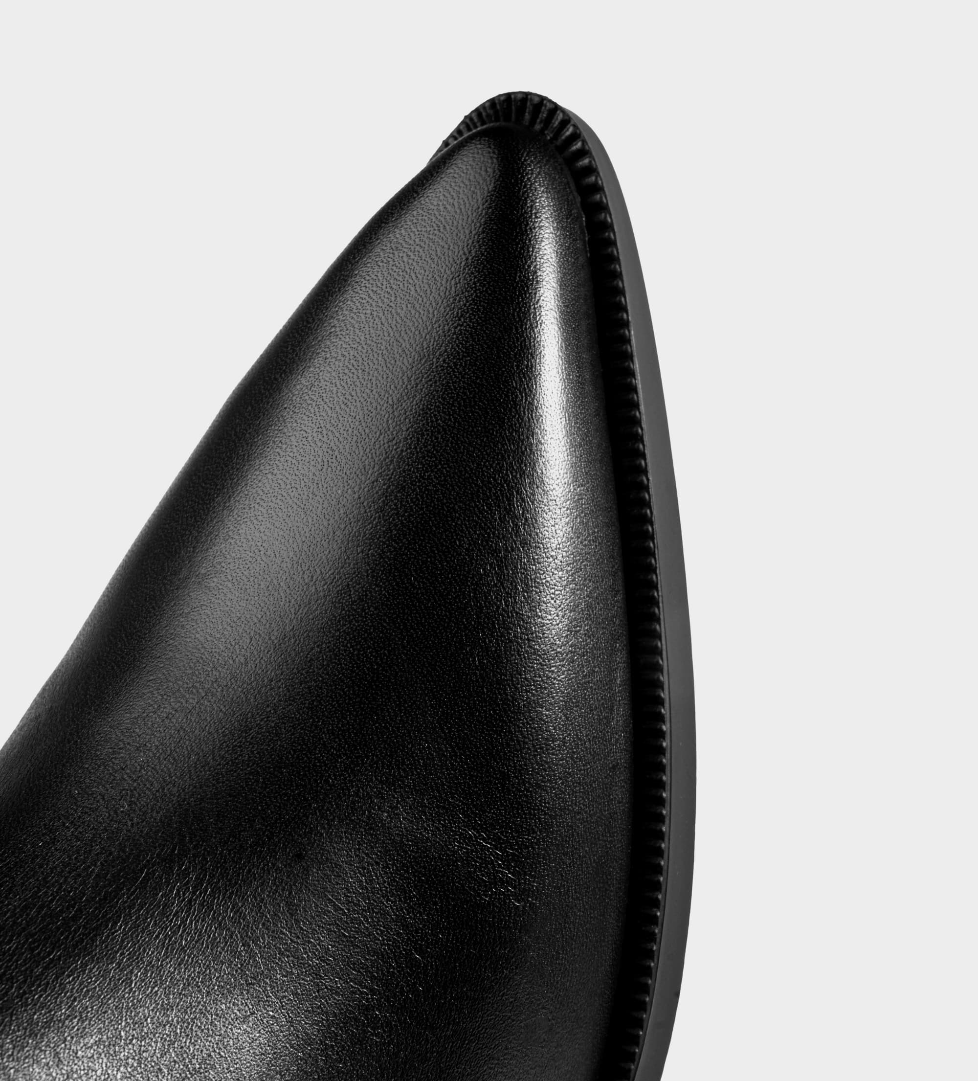 BOTA CHELSEA TACÓN BLOQUE PIEL NEGRO