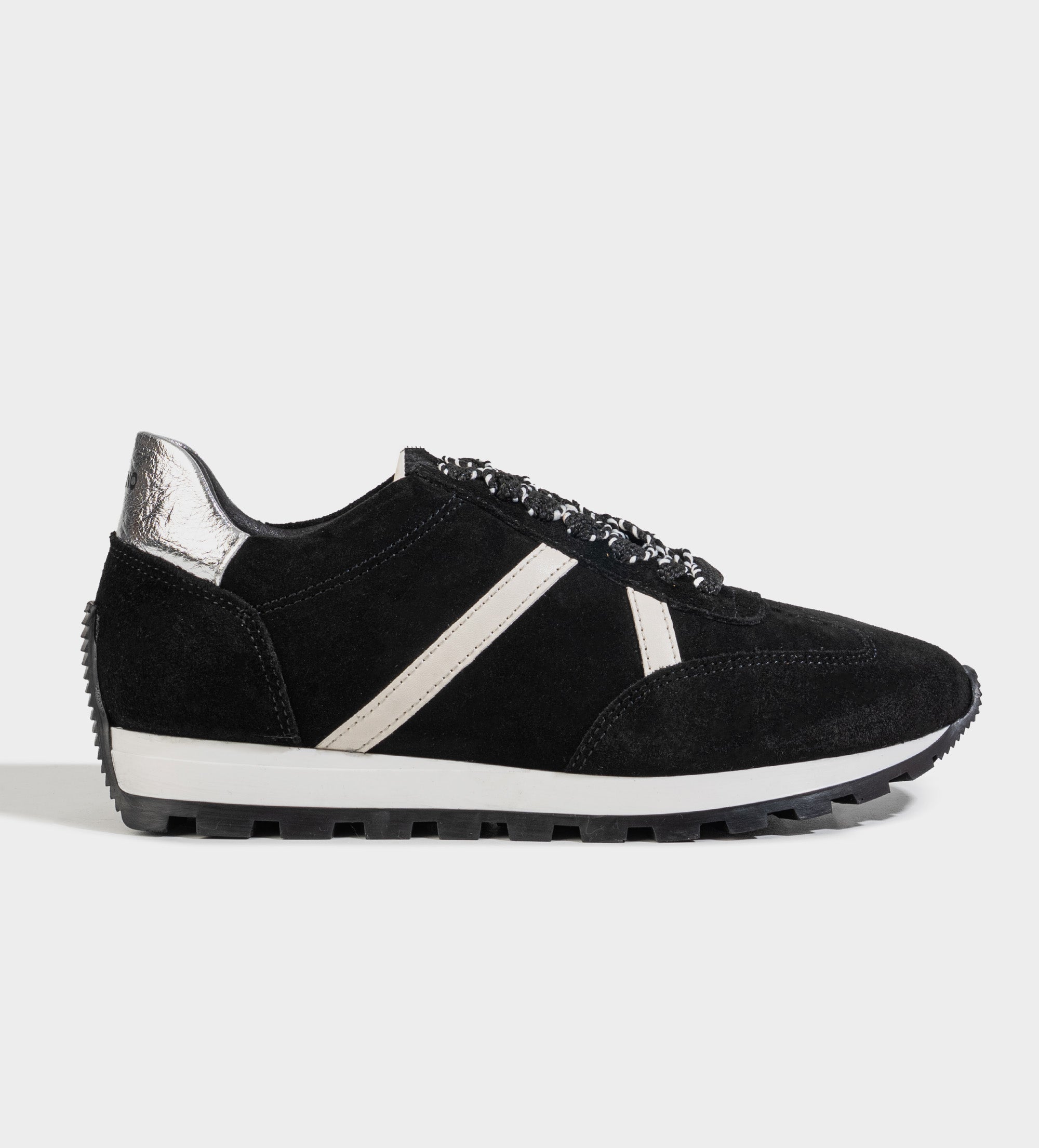 SNEAKER CASUAL GAMUZA PIEL NEGRO FRANJAS LATERALES