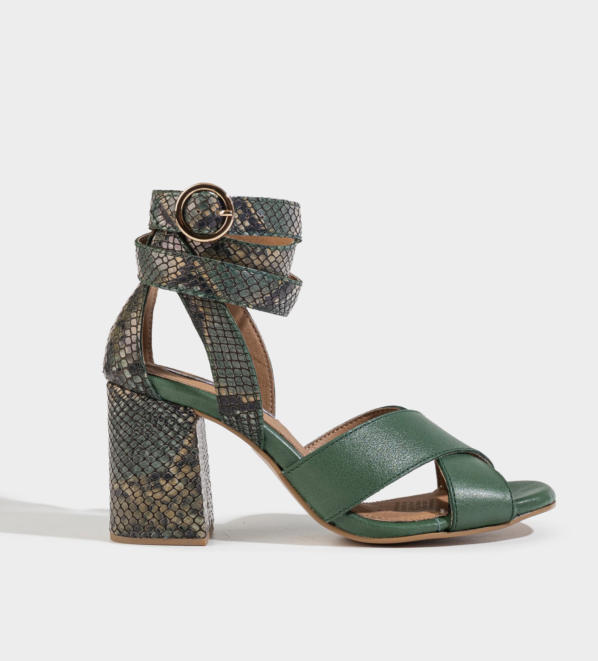 SANDALIA TACÓN TIRAS VERDE