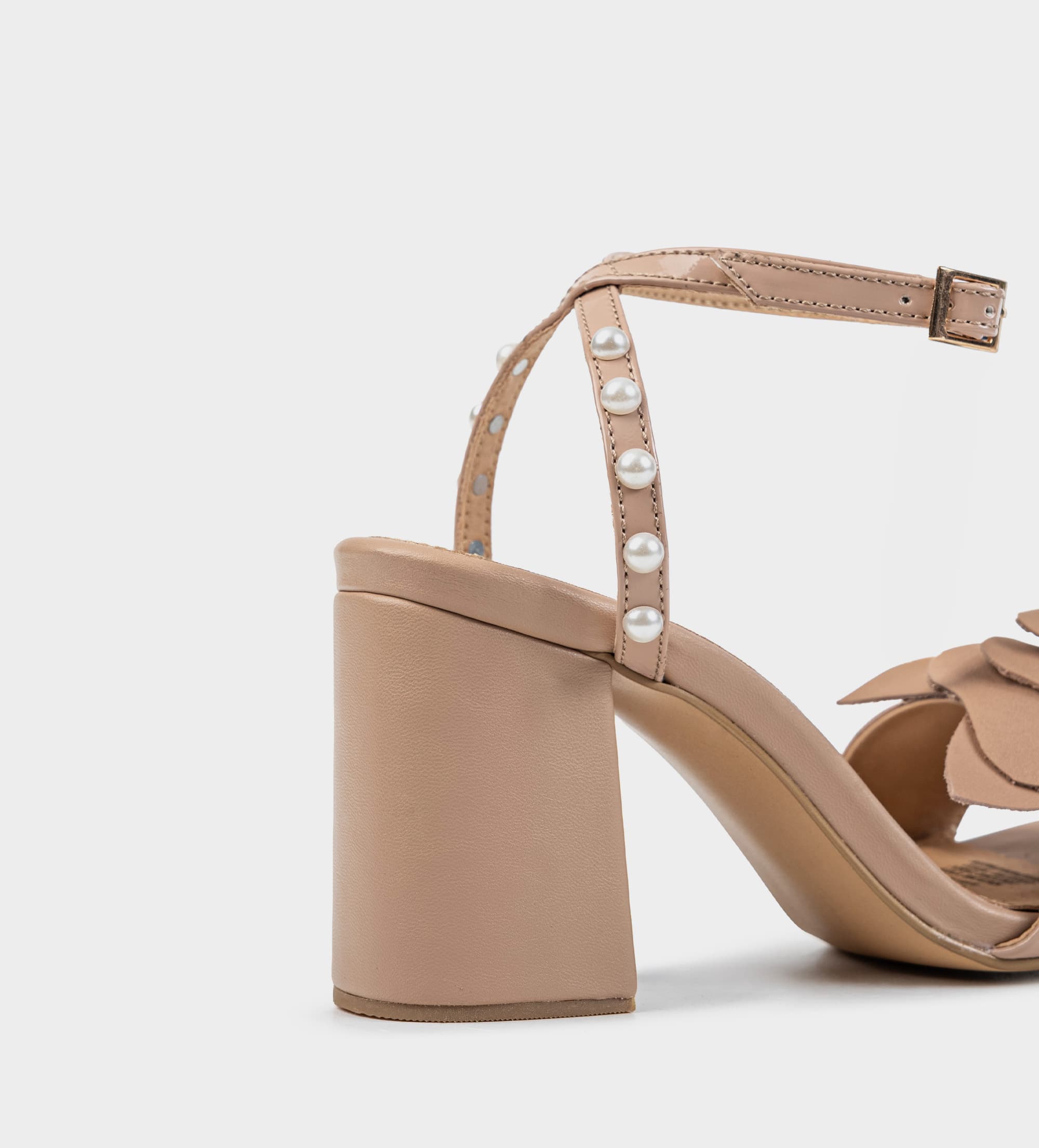 SANDALIA TACÓN BLOQUE FLORES BEIGE
