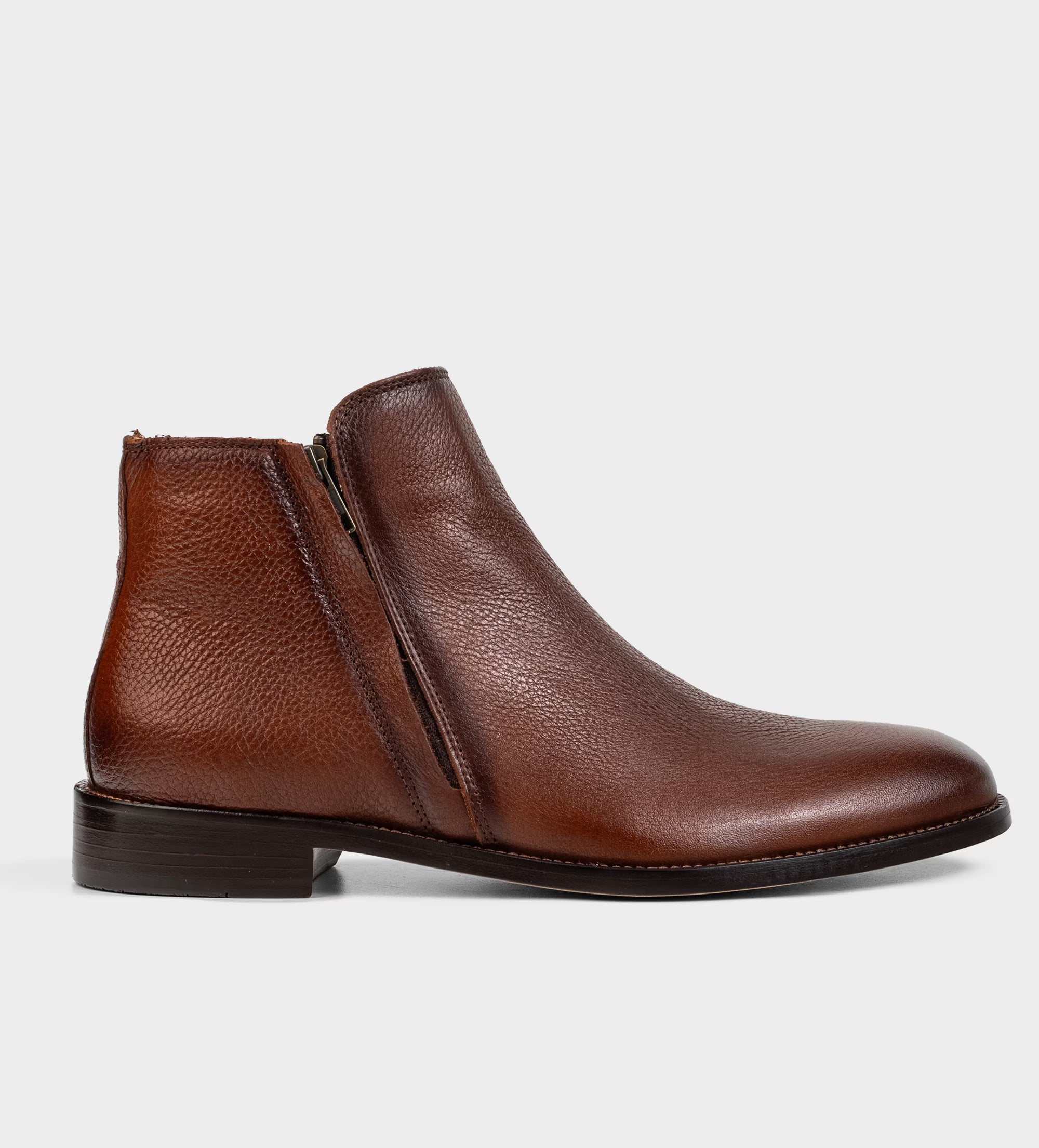 BOTA CASUAL CIERRE LATERAL PIEL CAFÉ