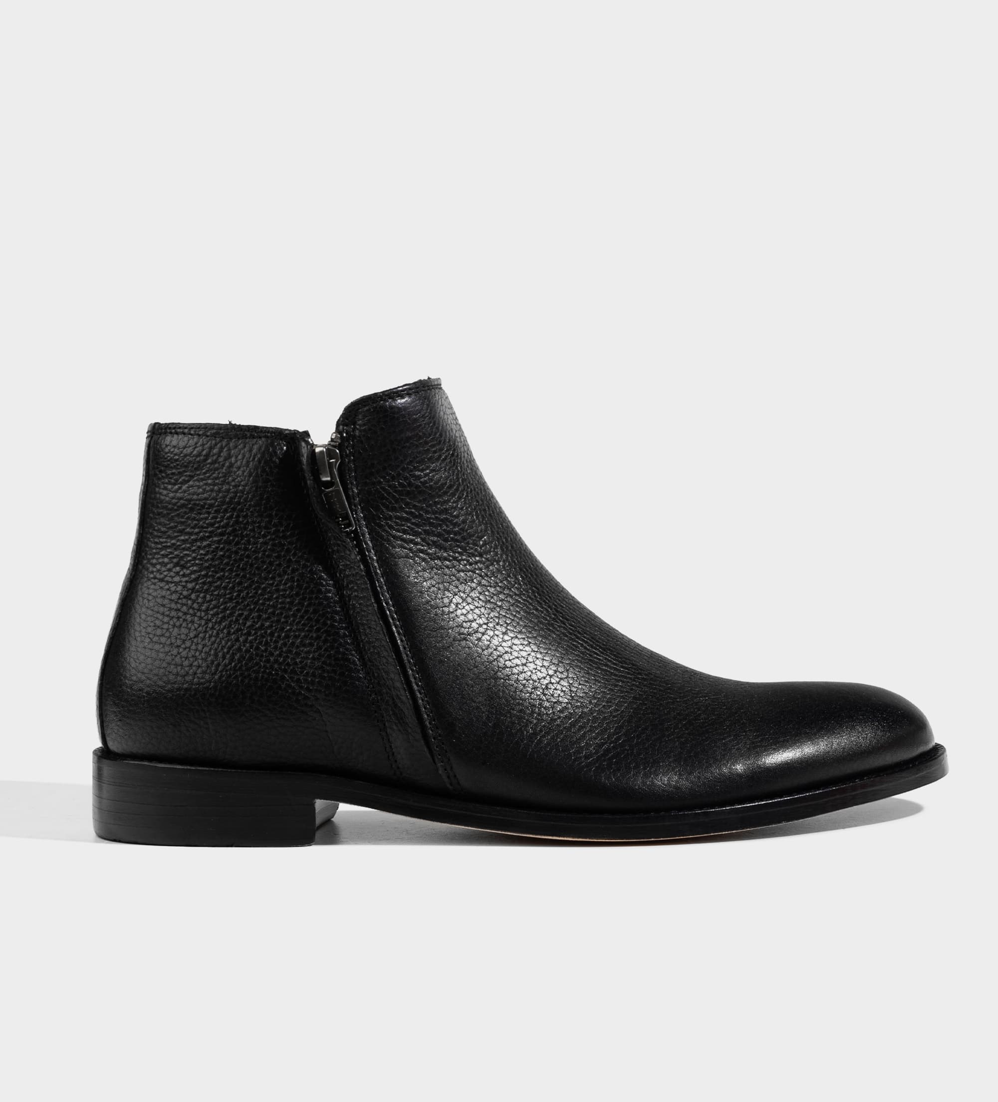 BOTA CASUAL CIERRE LATERAL PIEL NEGRO