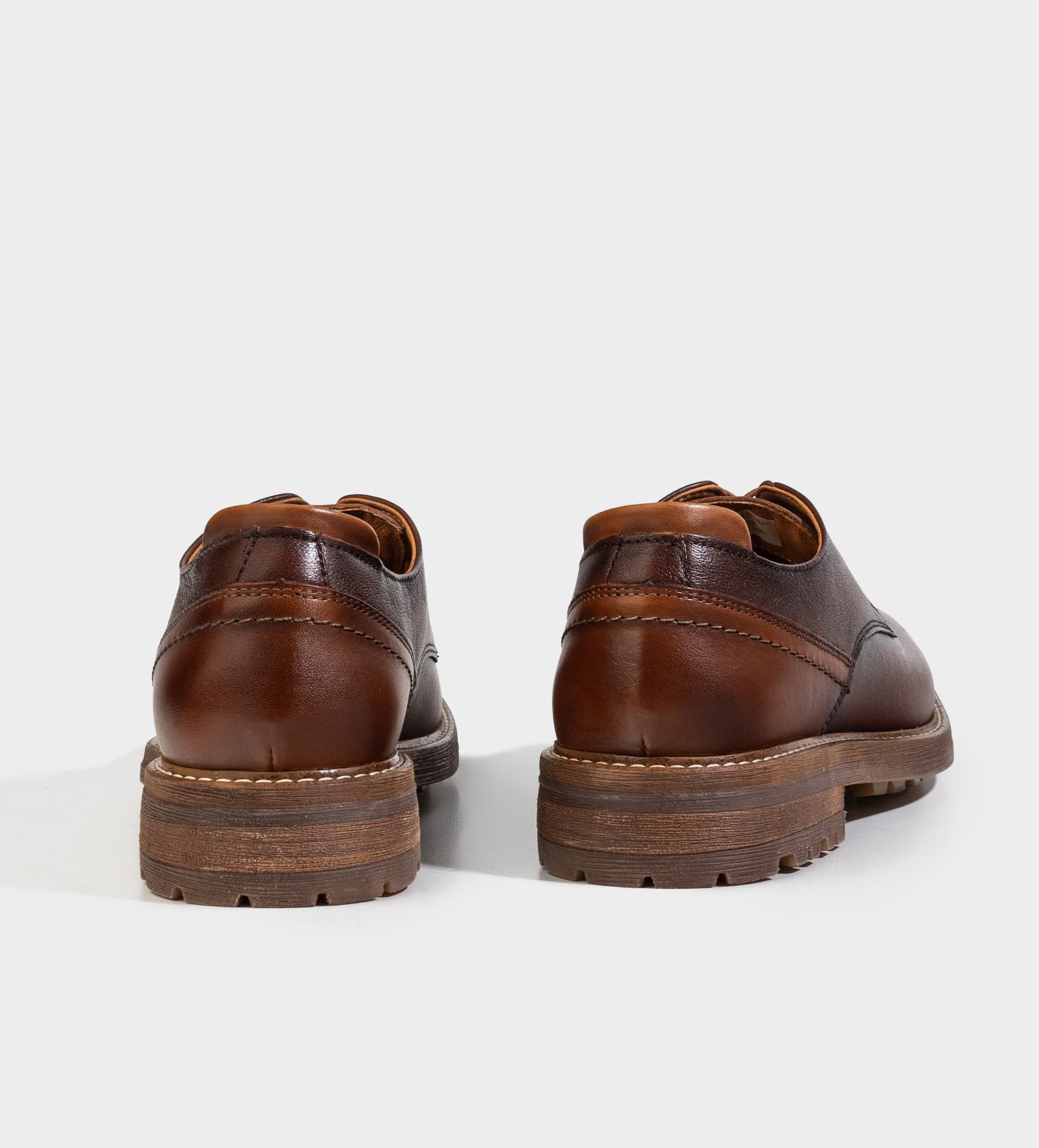 ZAPATO CASUAL DERBY CAFÉ  ENTINTADO