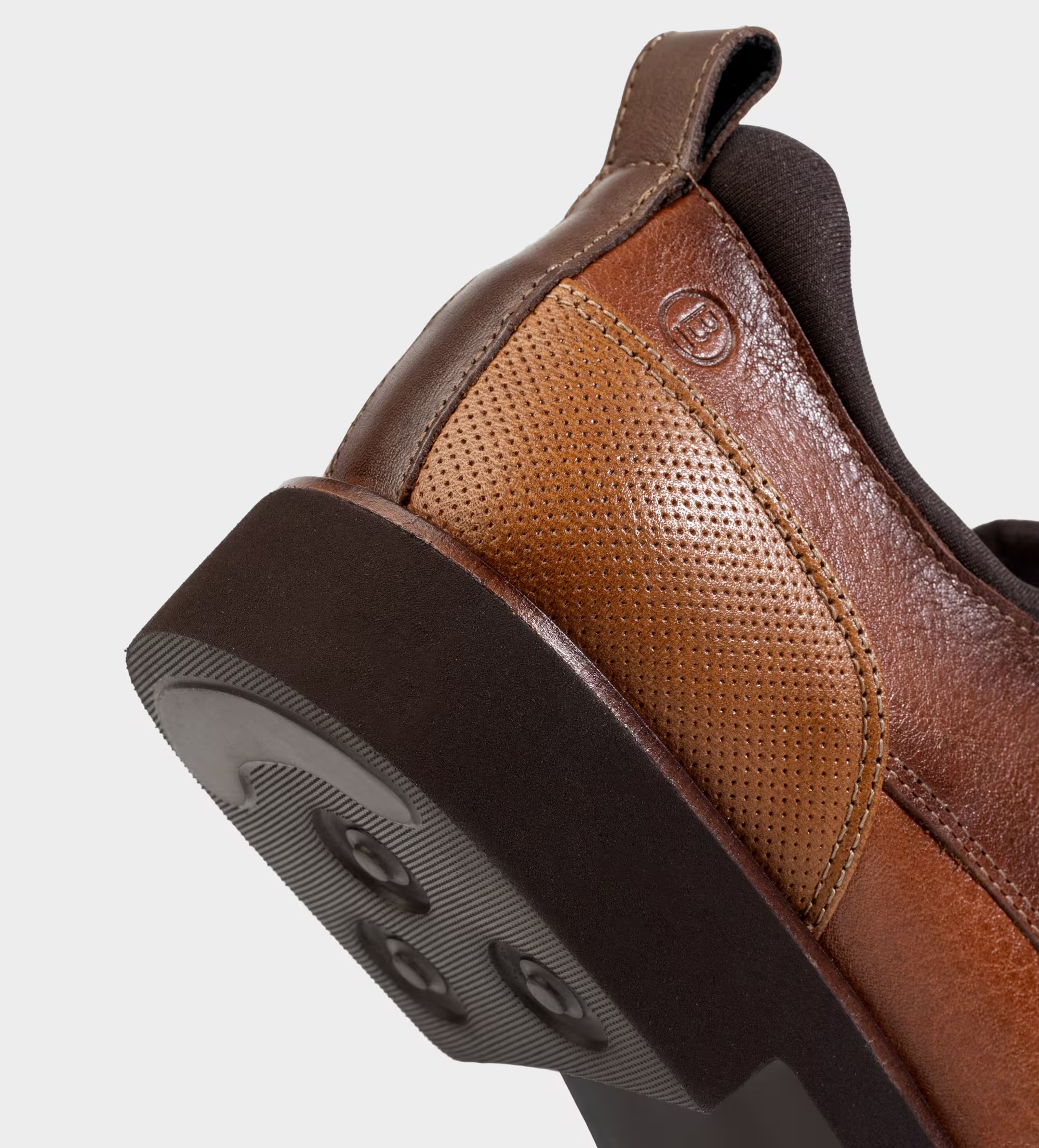 ZAPATO CASUAL ULTRALIGERO PIEL CAFE