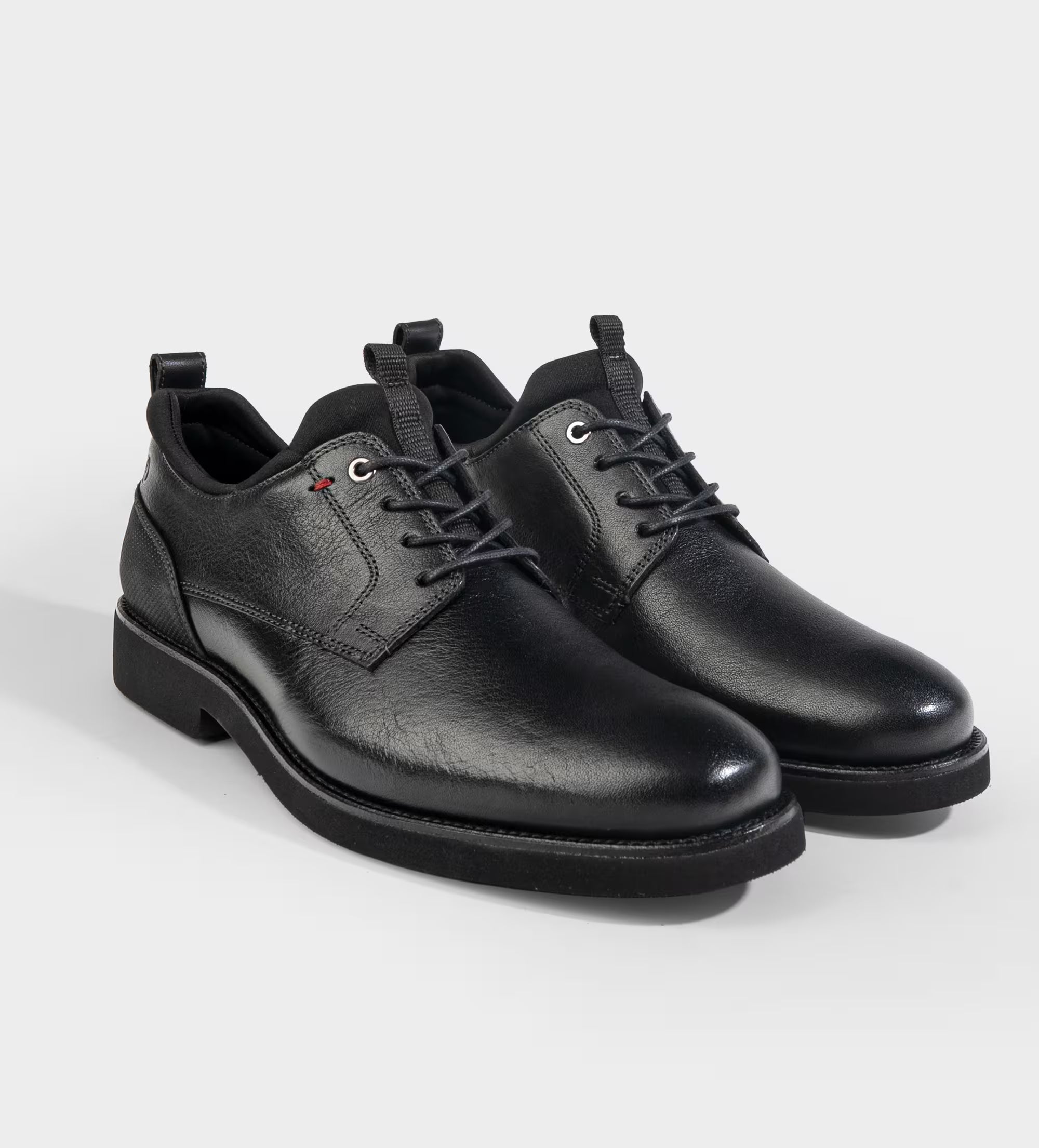 ZAPATO CASUAL ULTRALIGERO PIEL NEGRO