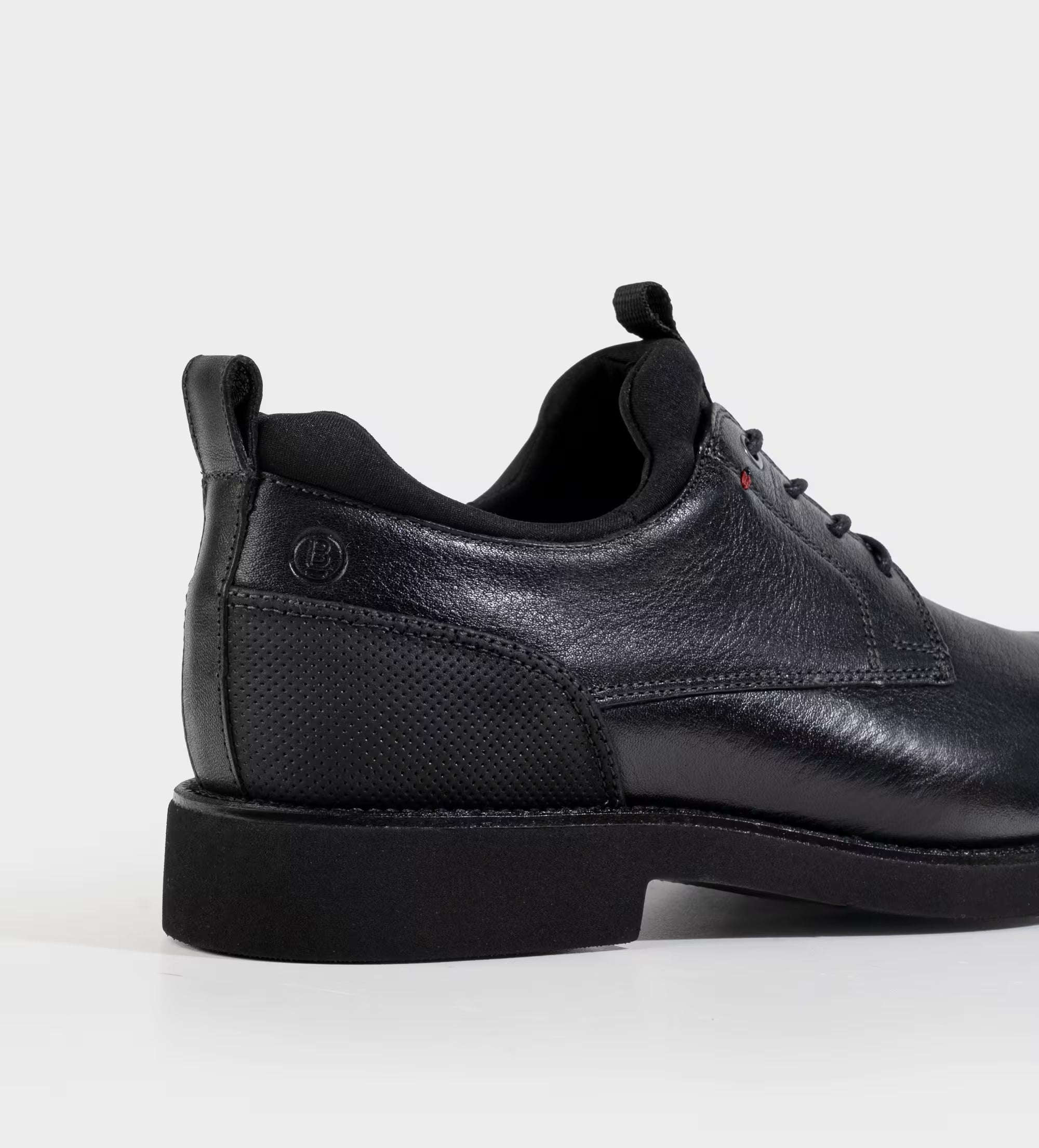 ZAPATO CASUAL ULTRALIGERO PIEL NEGRO