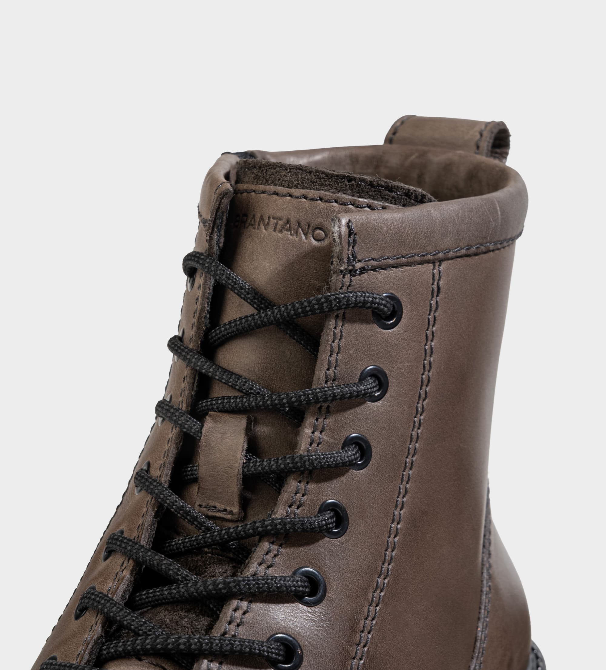 BOTA CASUAL ANTIDERRAPANTE PIEL GRIS