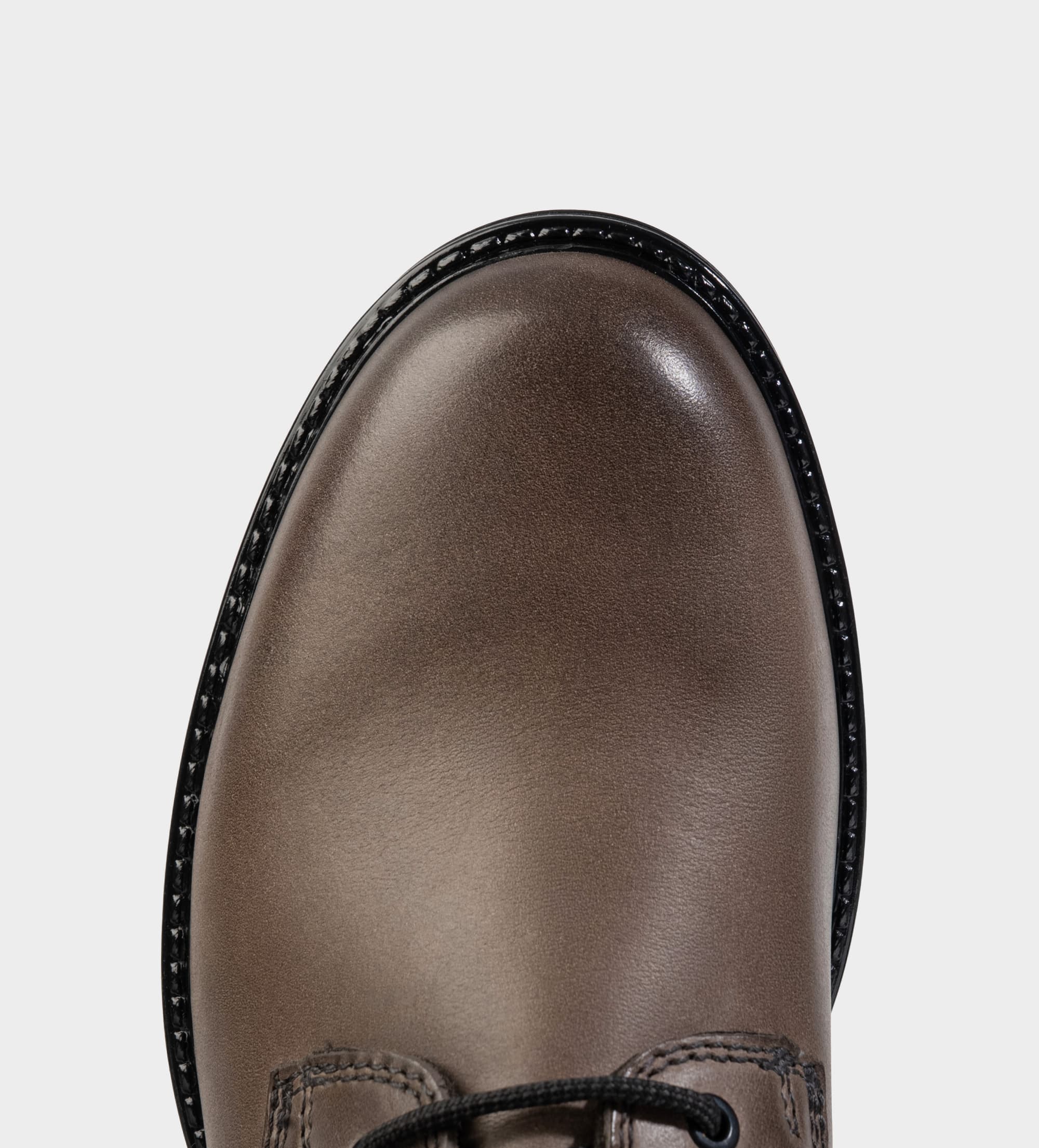 BOTA CASUAL ANTIDERRAPANTE PIEL GRIS