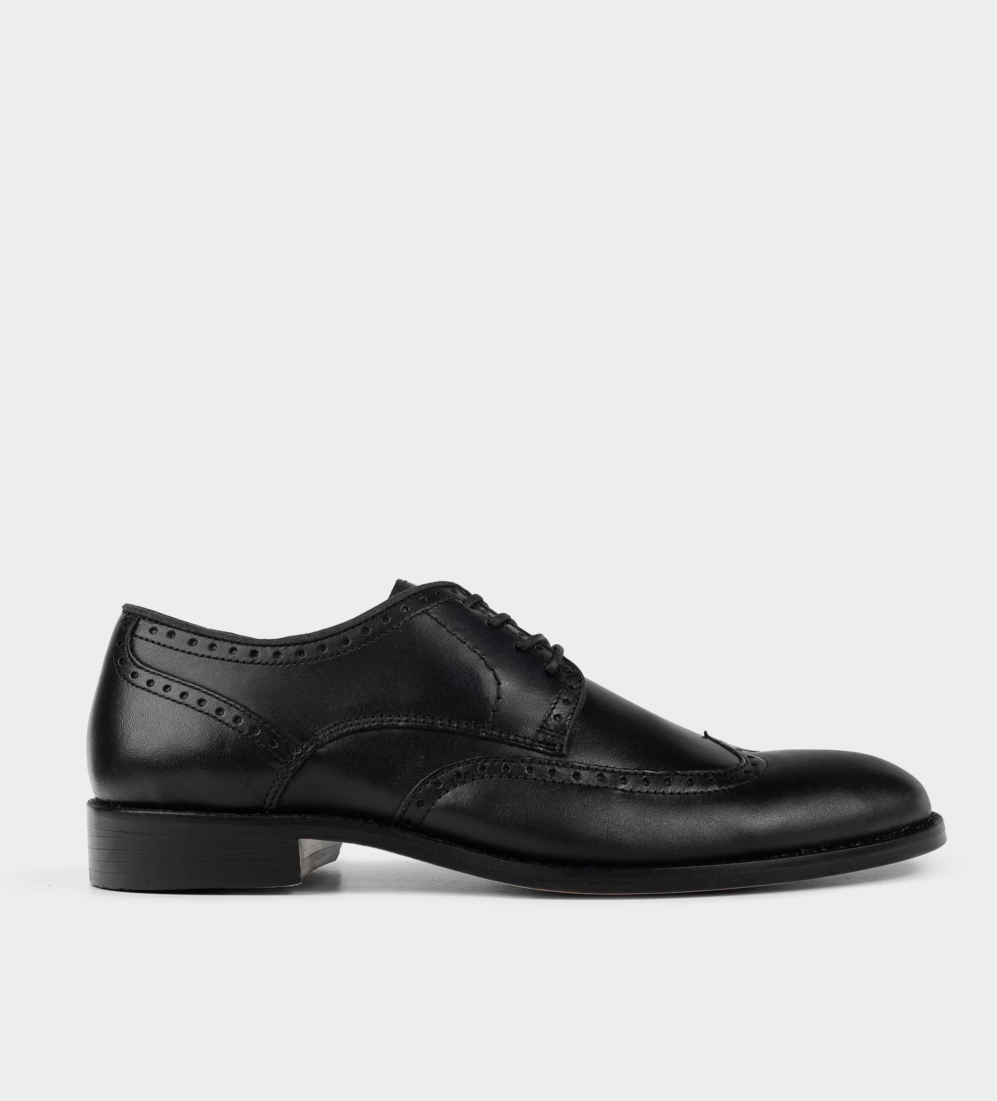 ZAPATO VESTIR OXFORD WINGTIP NEGRO