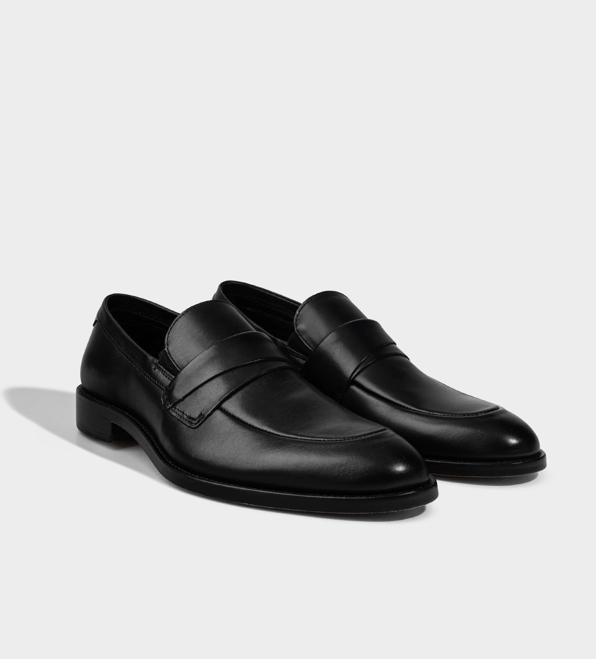 MOCASIN VESTIR SUELA DE CUERO PIEL NEGRO