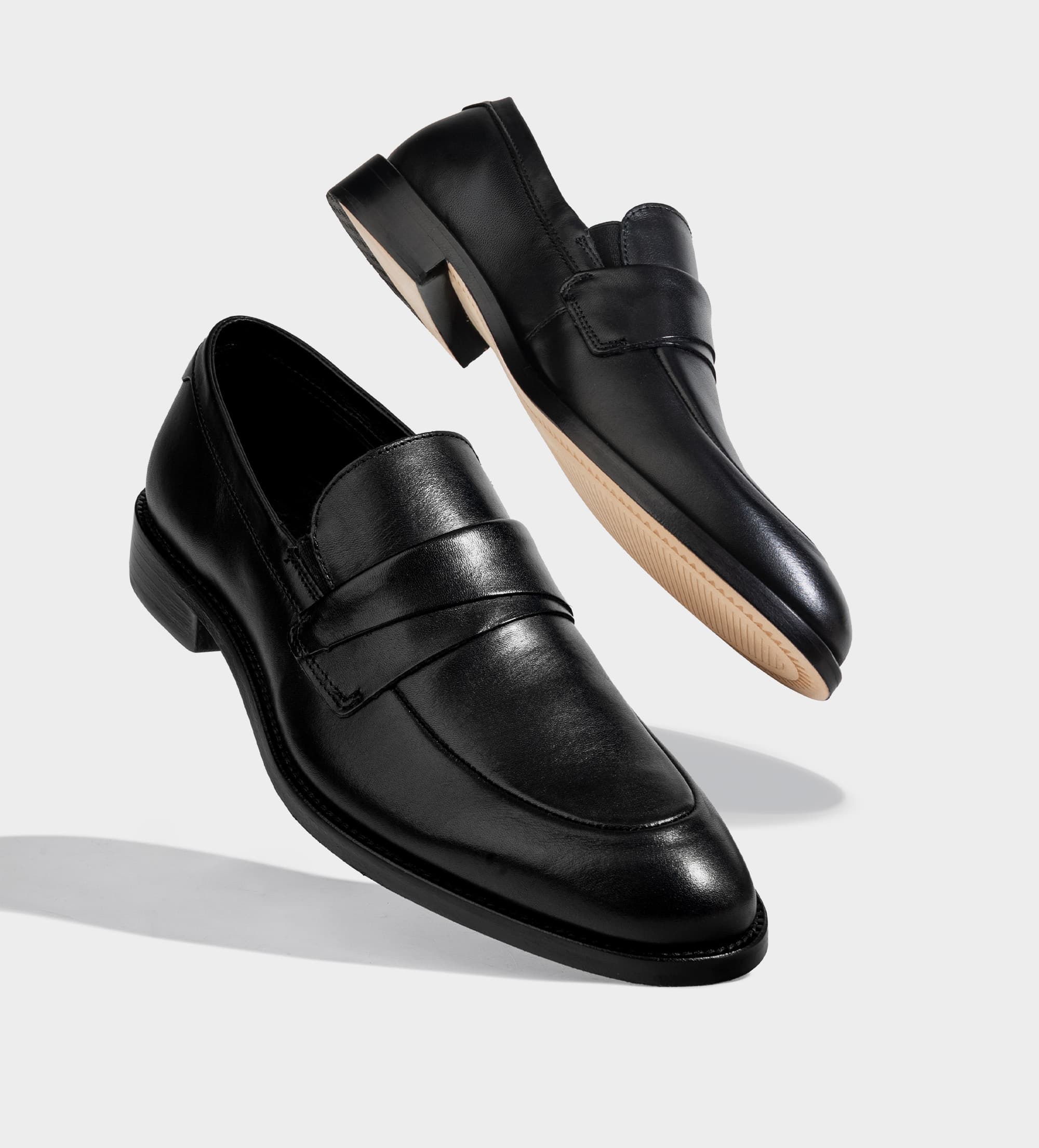 MOCASIN VESTIR SUELA DE CUERO PIEL NEGRO