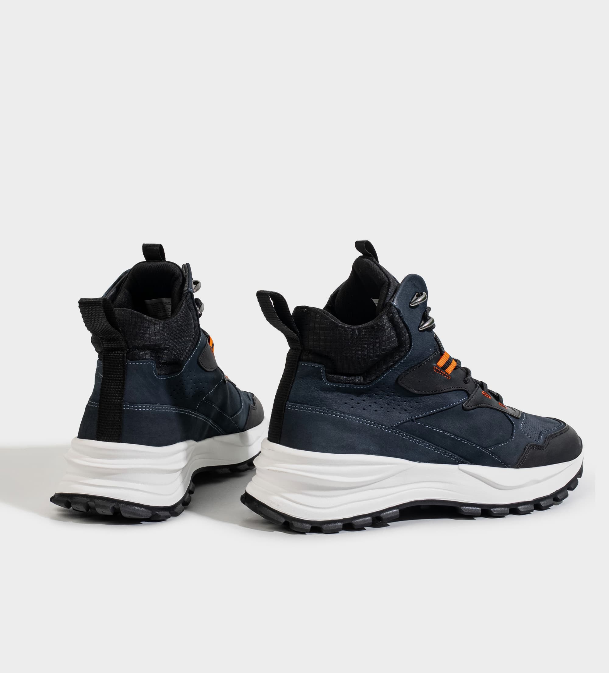 BOTA OUTDOOR PIEL AZUL