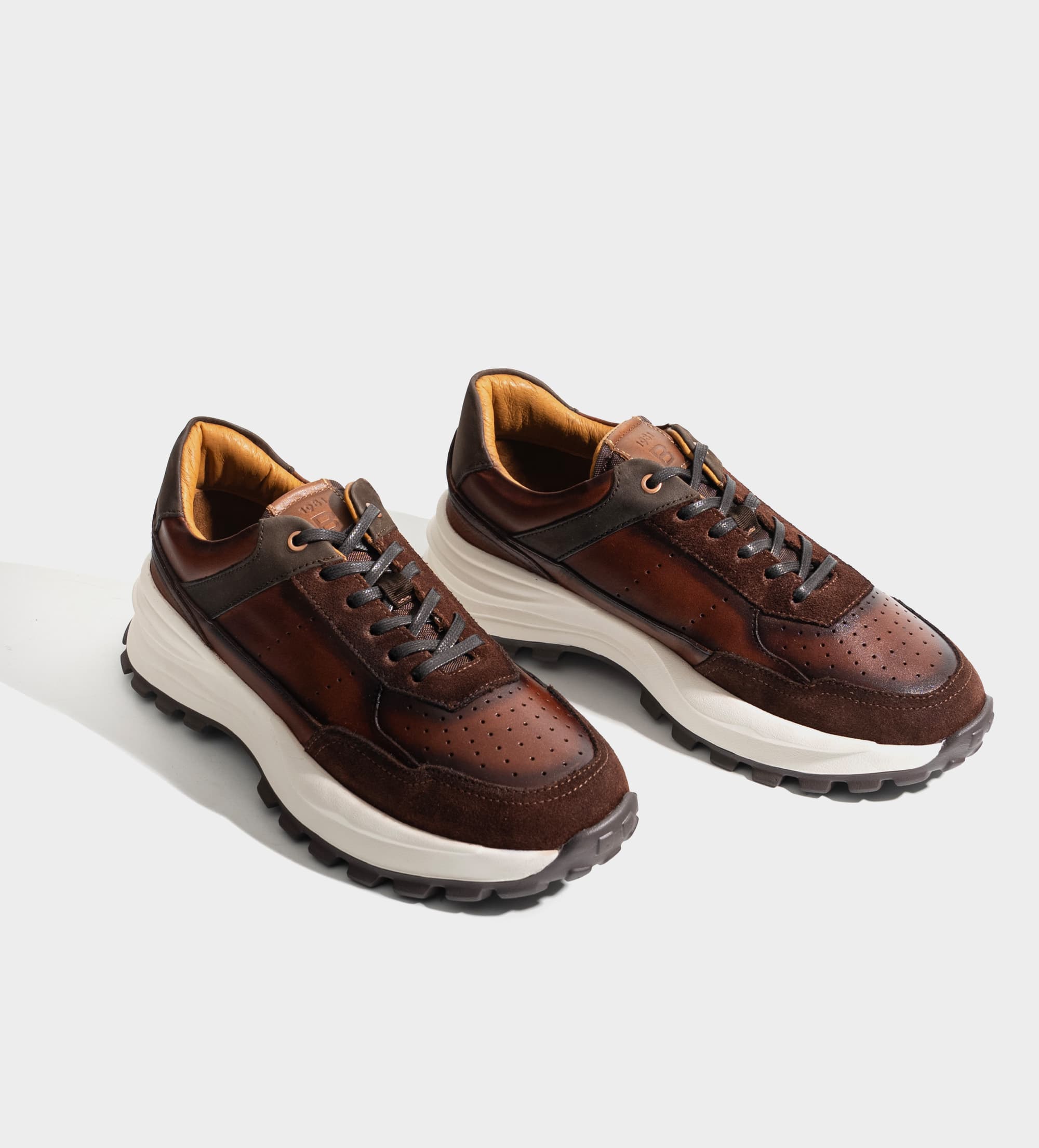 SNEAKER EVA ULTRA LIGERA PIEL CAFÉ