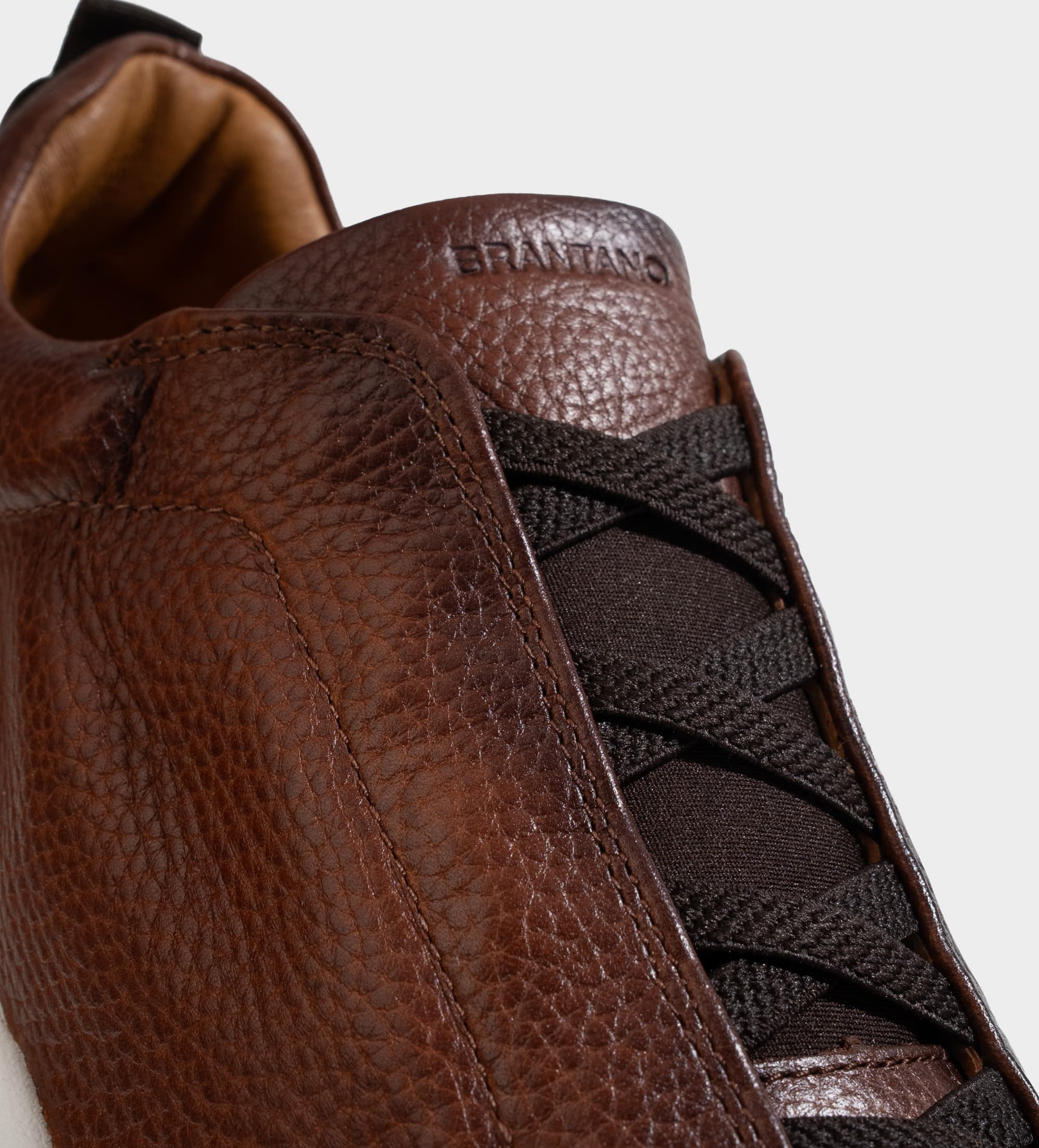 SNEAKER SUELA ULTRALIGERA PIEL CAFÉ
