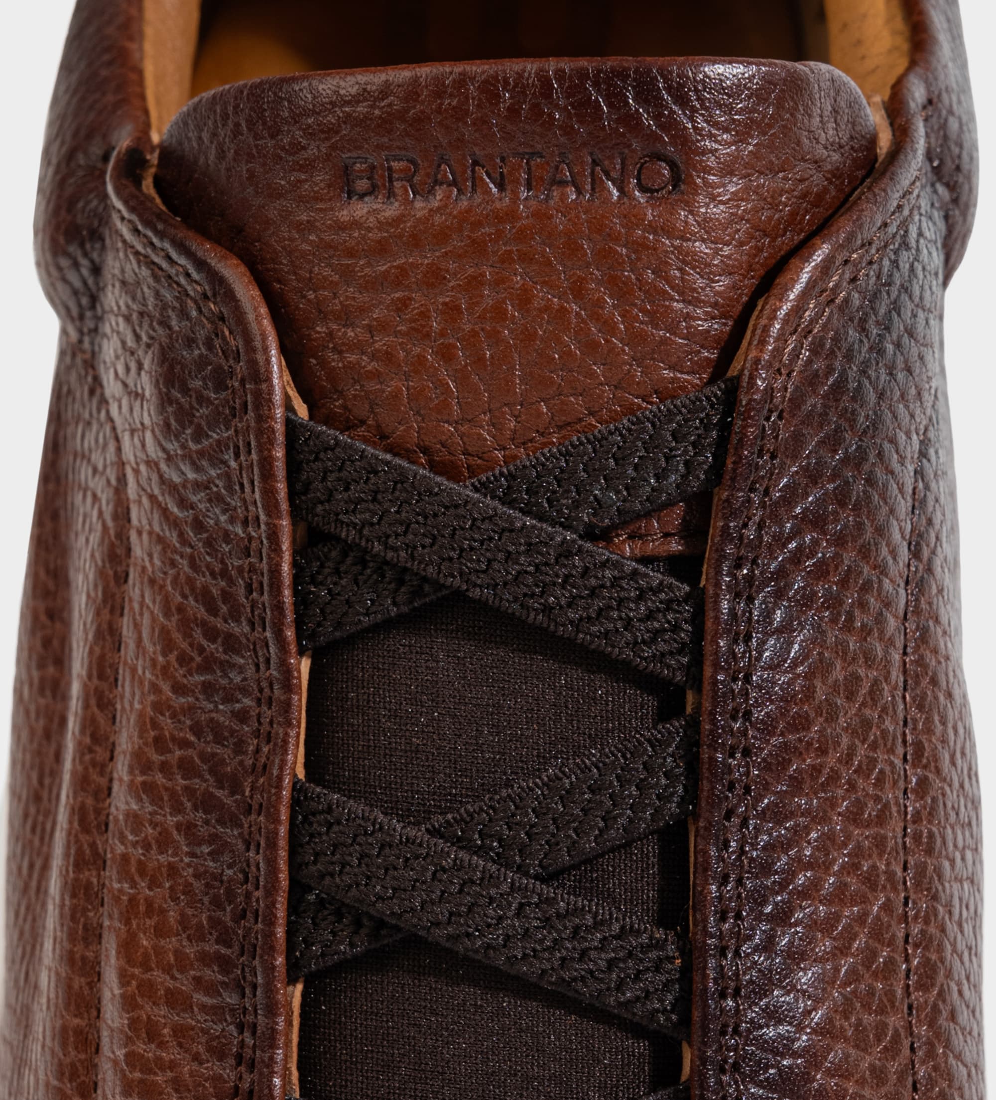 SNEAKER SUELA ULTRALIGERA PIEL CAFÉ