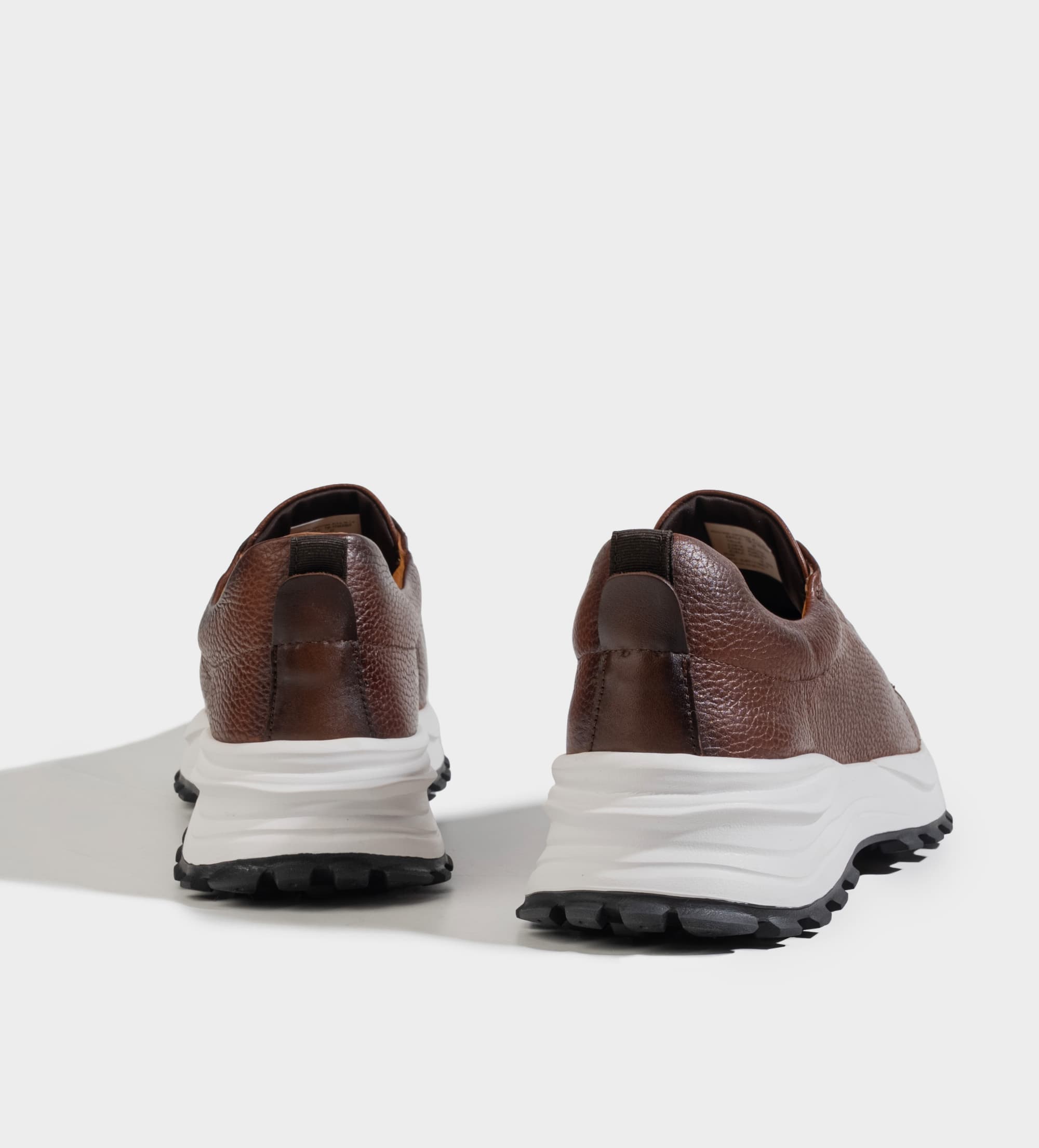 SNEAKER SUELA ULTRALIGERA PIEL CAFÉ