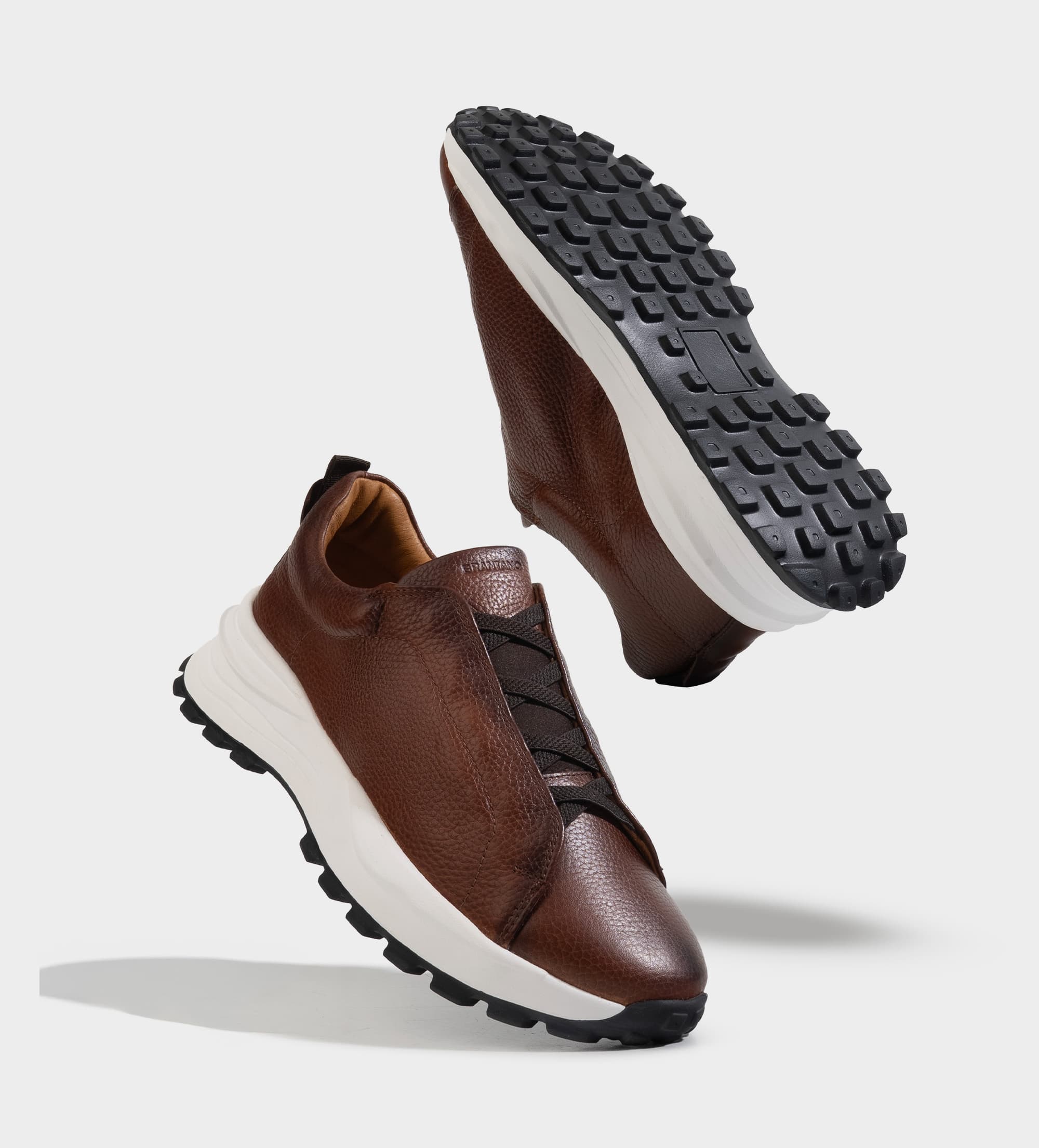 SNEAKER SUELA ULTRALIGERA PIEL CAFÉ