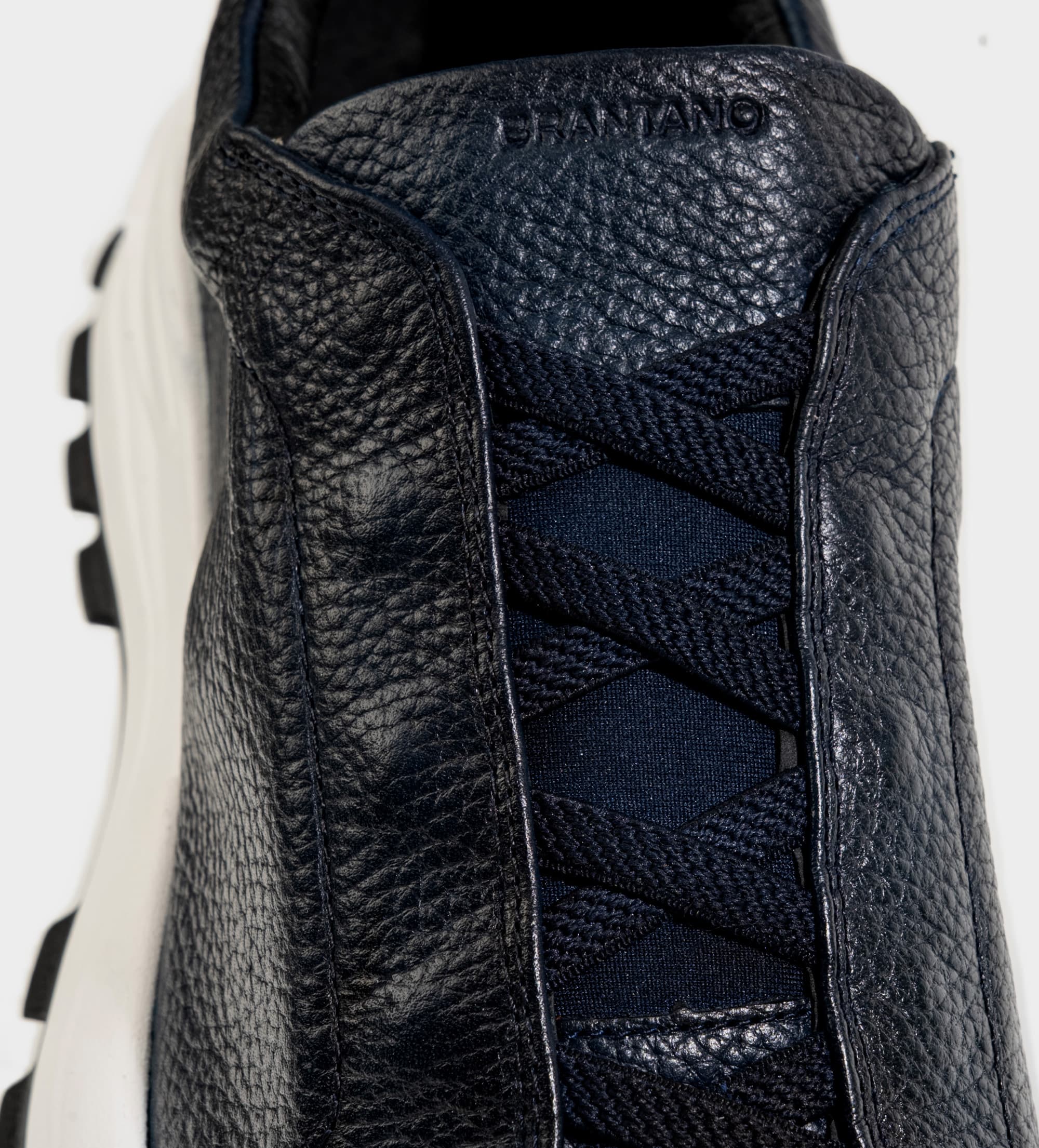 SNEAKER SUELA ULTRALIGERA PIEL AZUL