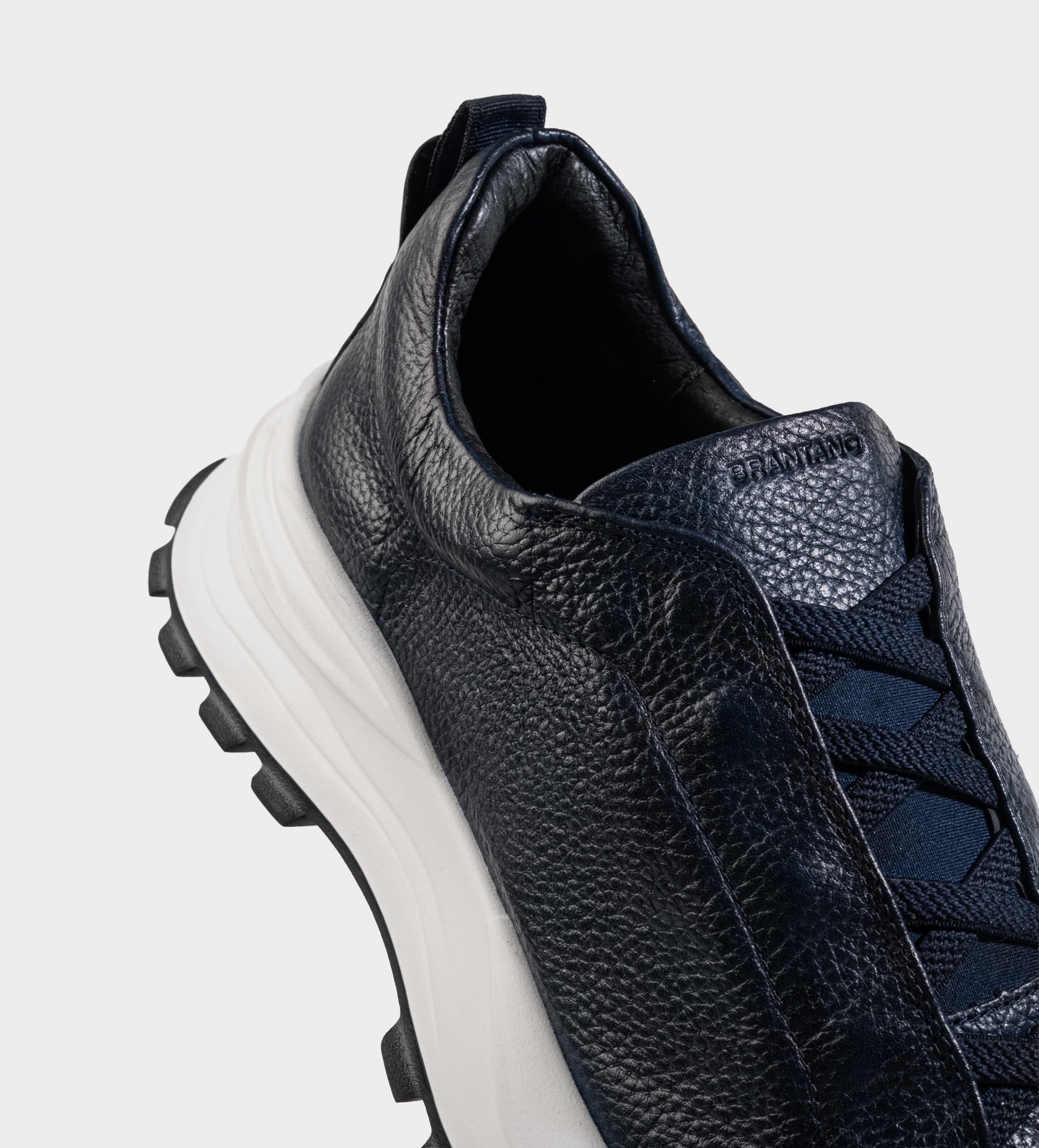 SNEAKER SUELA ULTRALIGERA PIEL AZUL